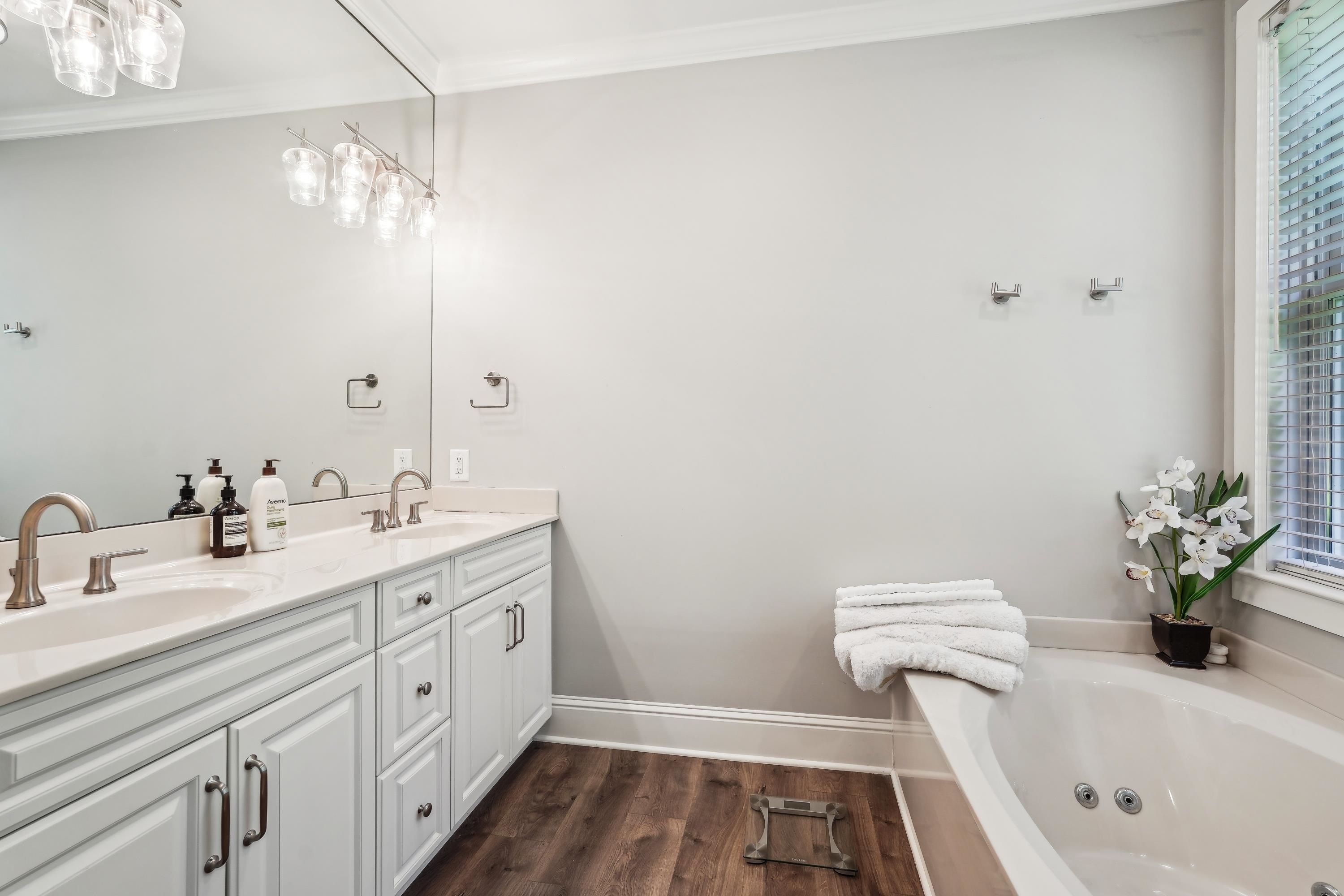 1050A TAILWATER image 29