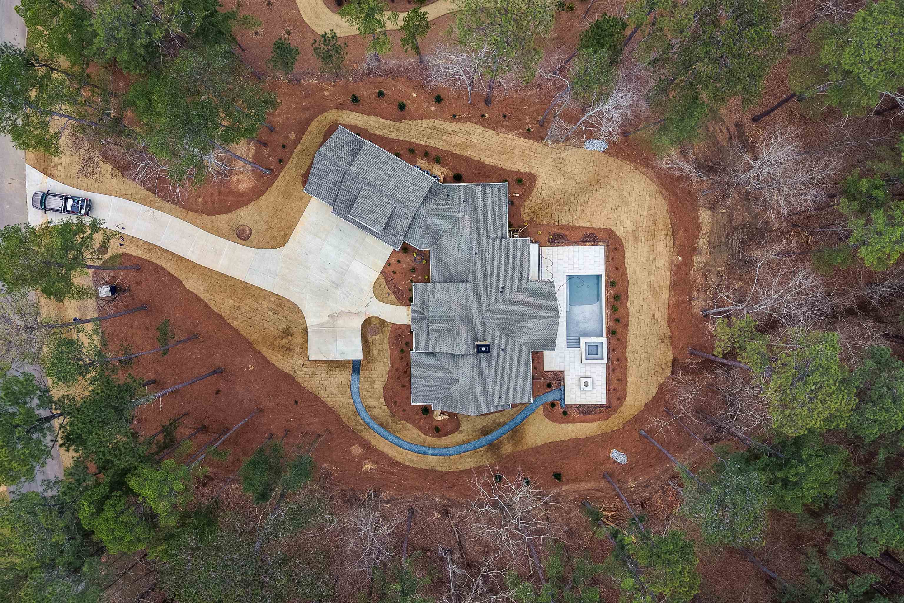 1040 PARROTTS COVE image 3