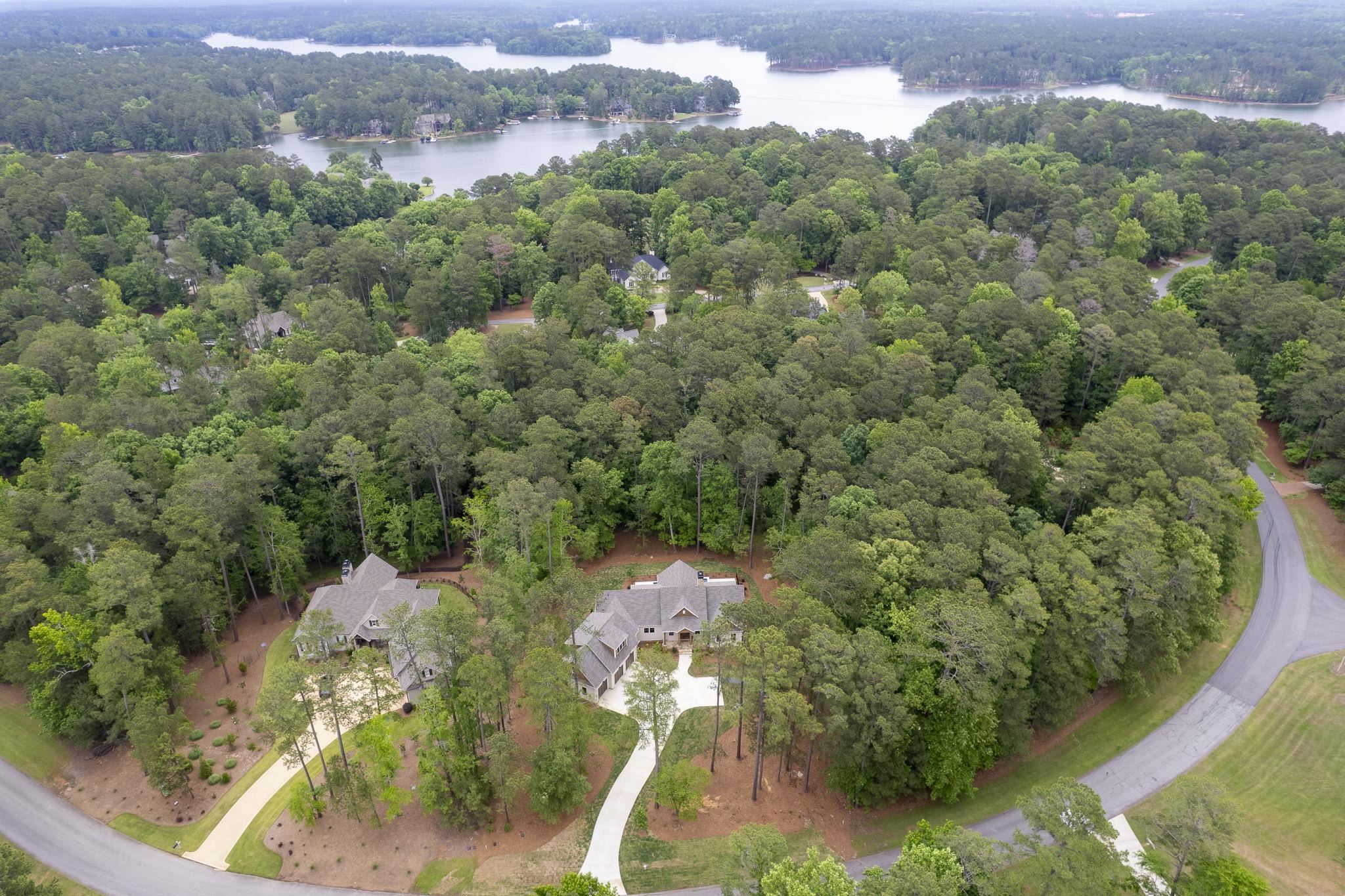 1040 PARROTTS COVE image 3