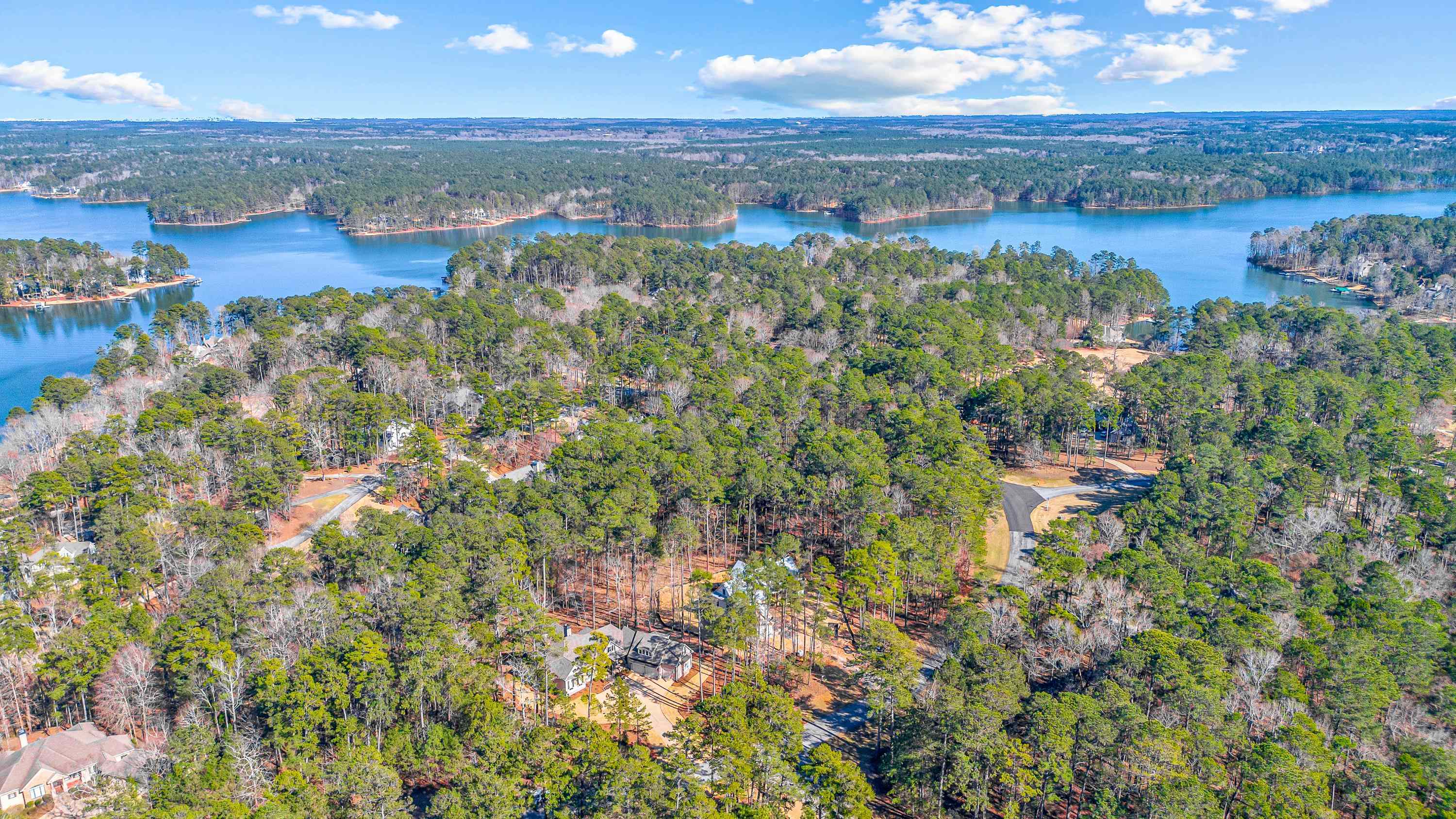 1040 PARROTTS COVE image 24