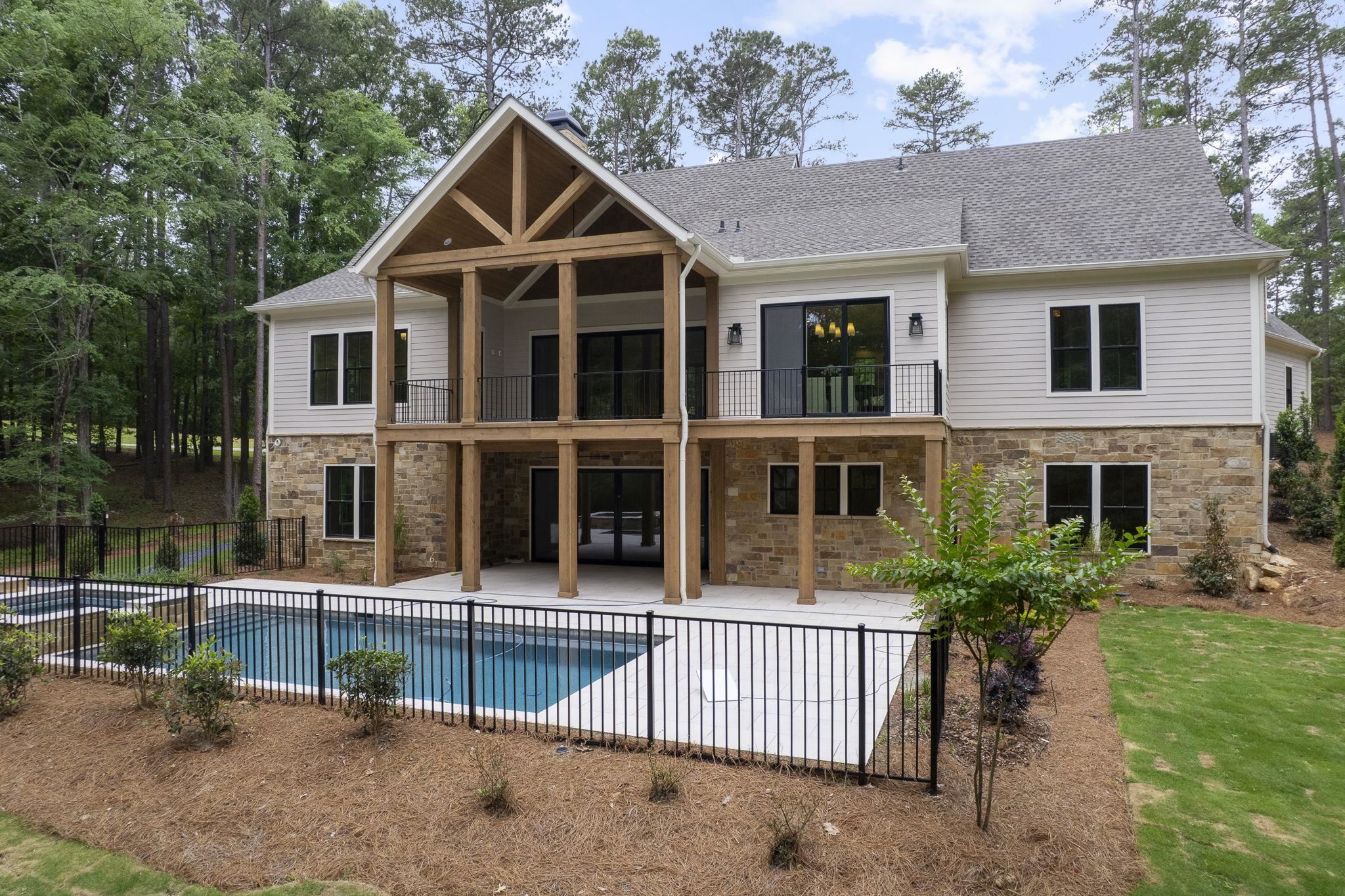 1040 PARROTTS COVE image 6
