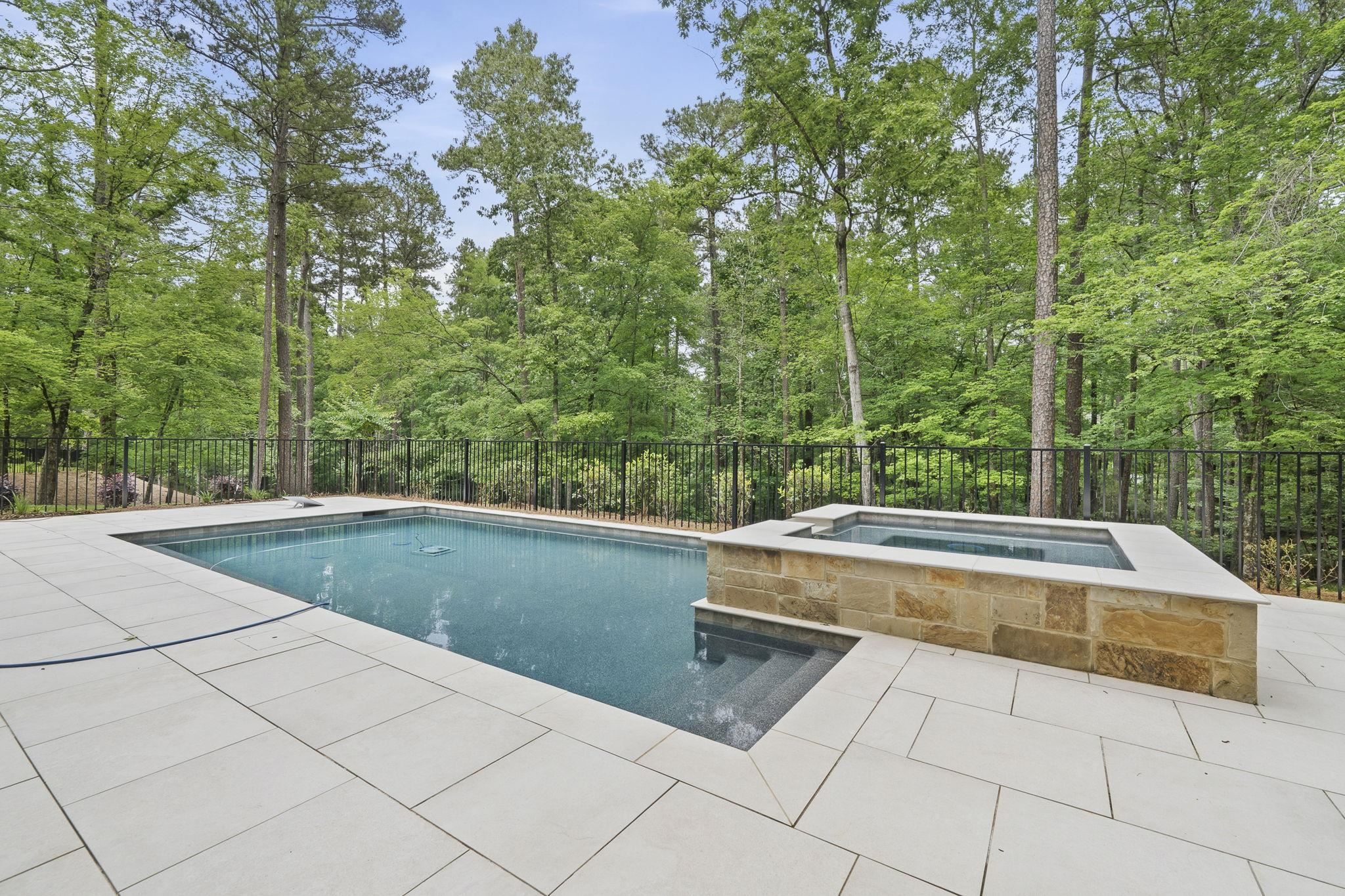 1040 PARROTTS COVE image 68