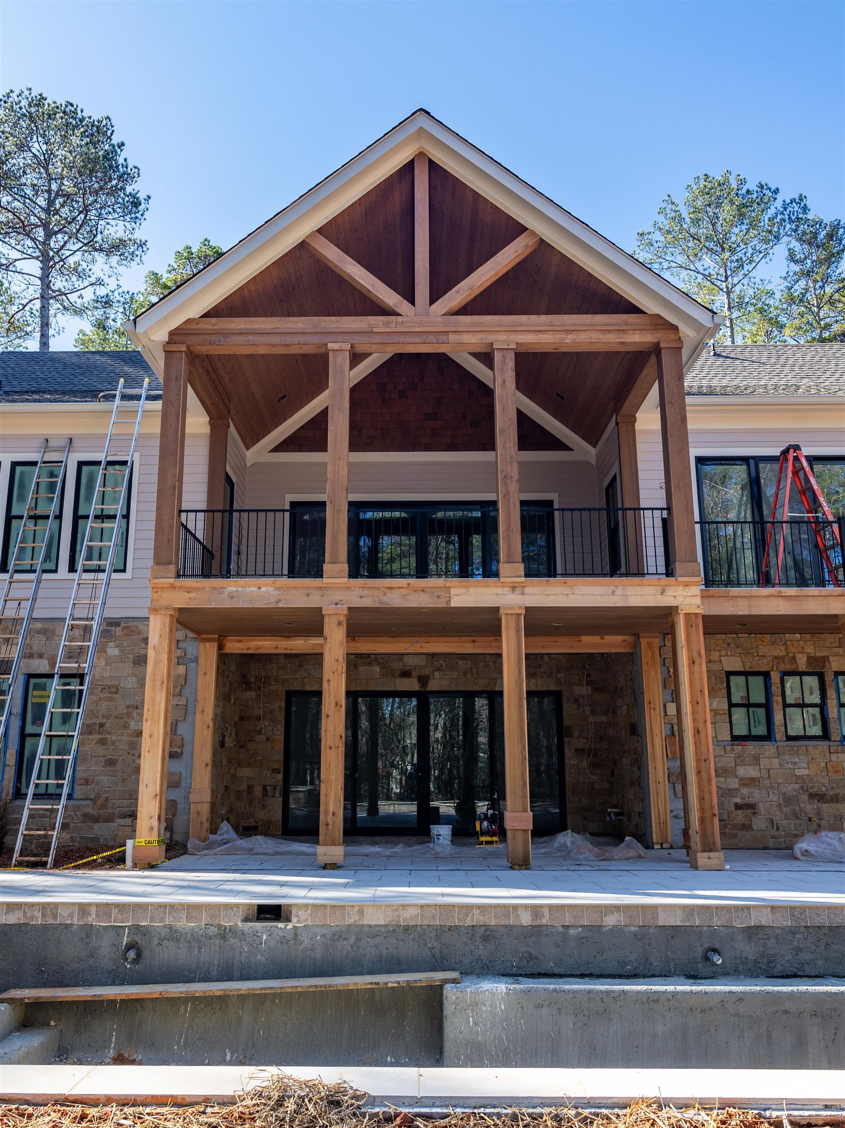 1040 PARROTTS COVE image 8