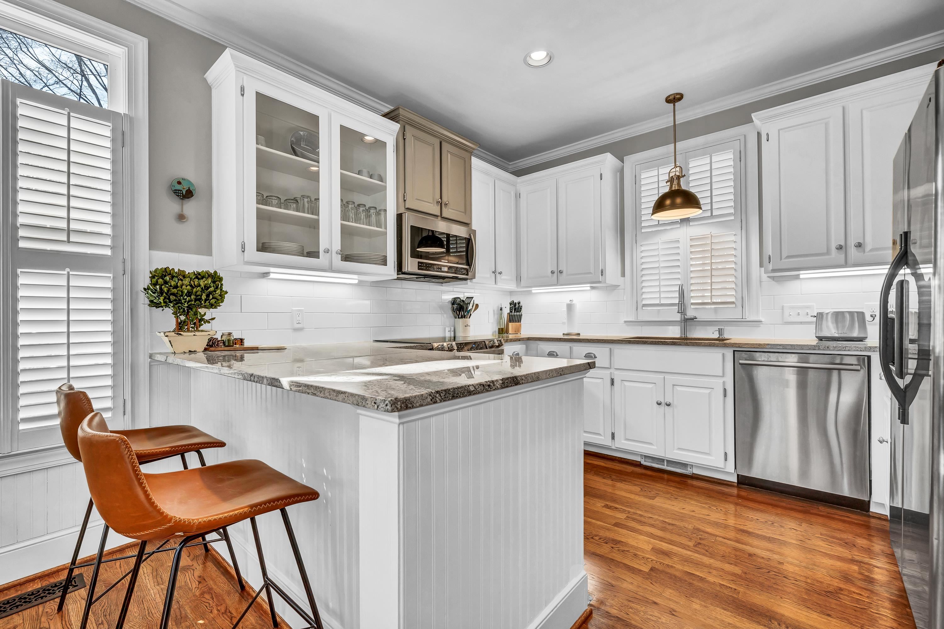 110 SEVEN OAKS WAY image 18