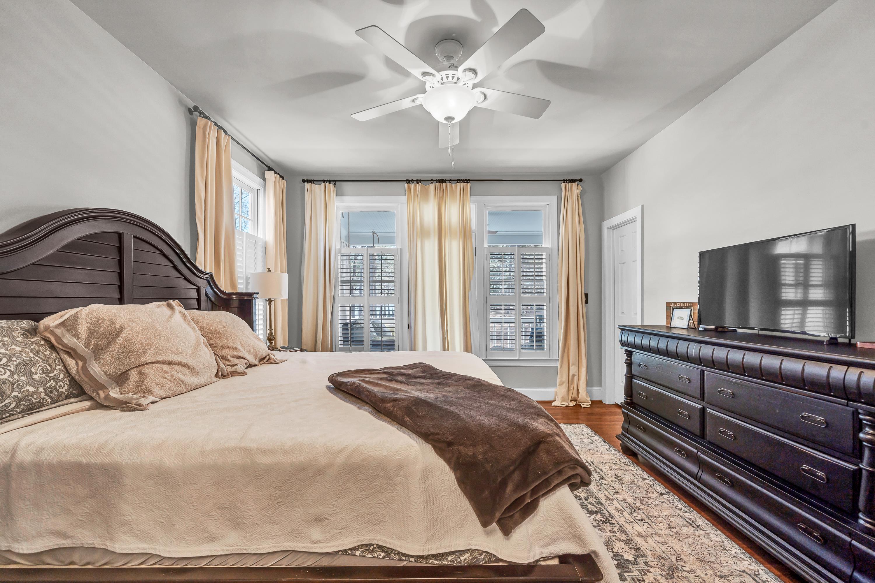 110 SEVEN OAKS WAY image 25