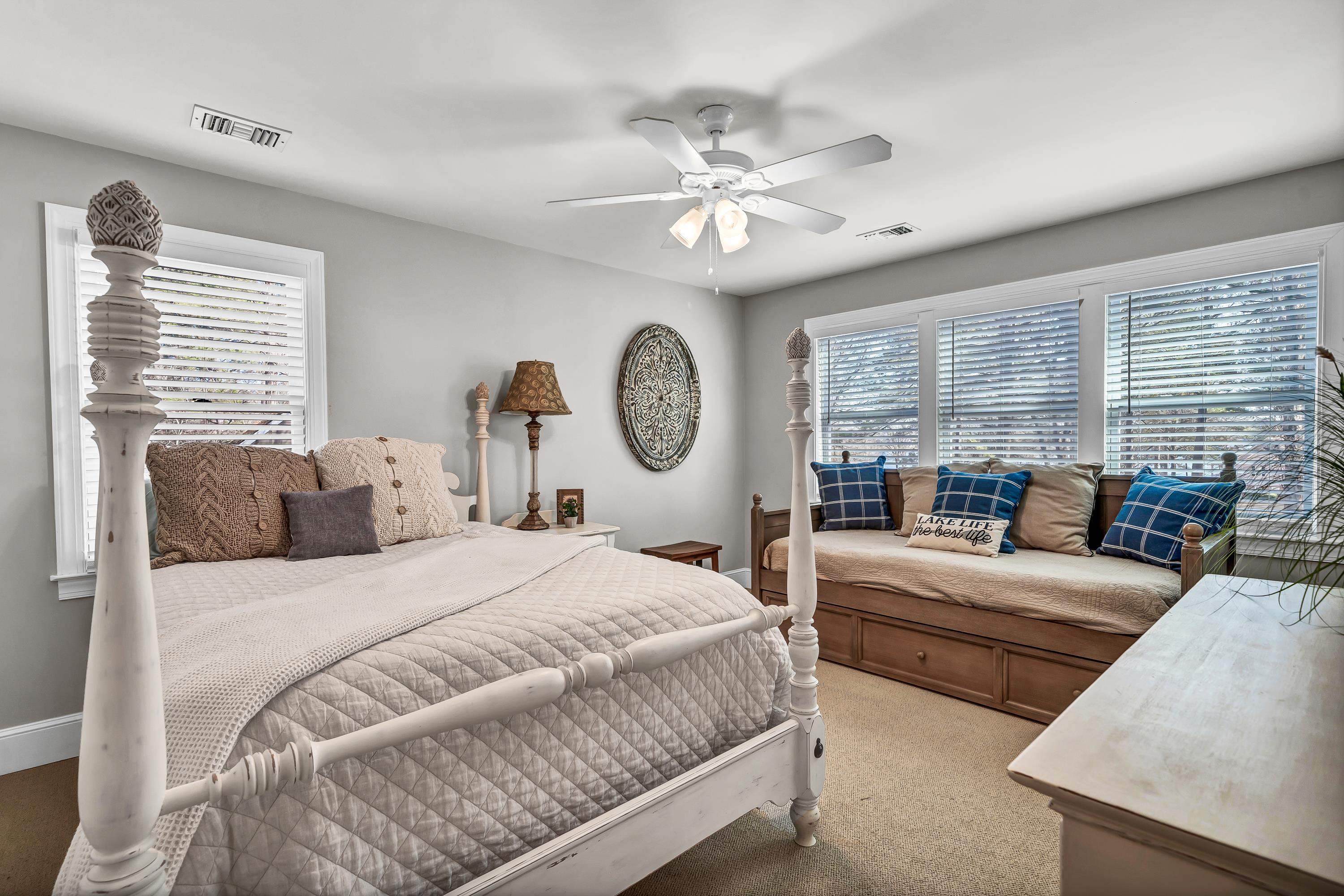 110 SEVEN OAKS WAY image 32