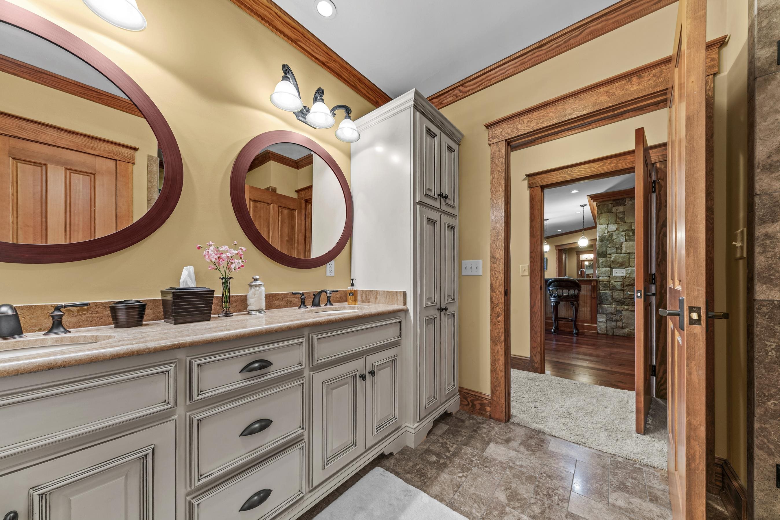 1230 COTTAGE LANE EAST image 55