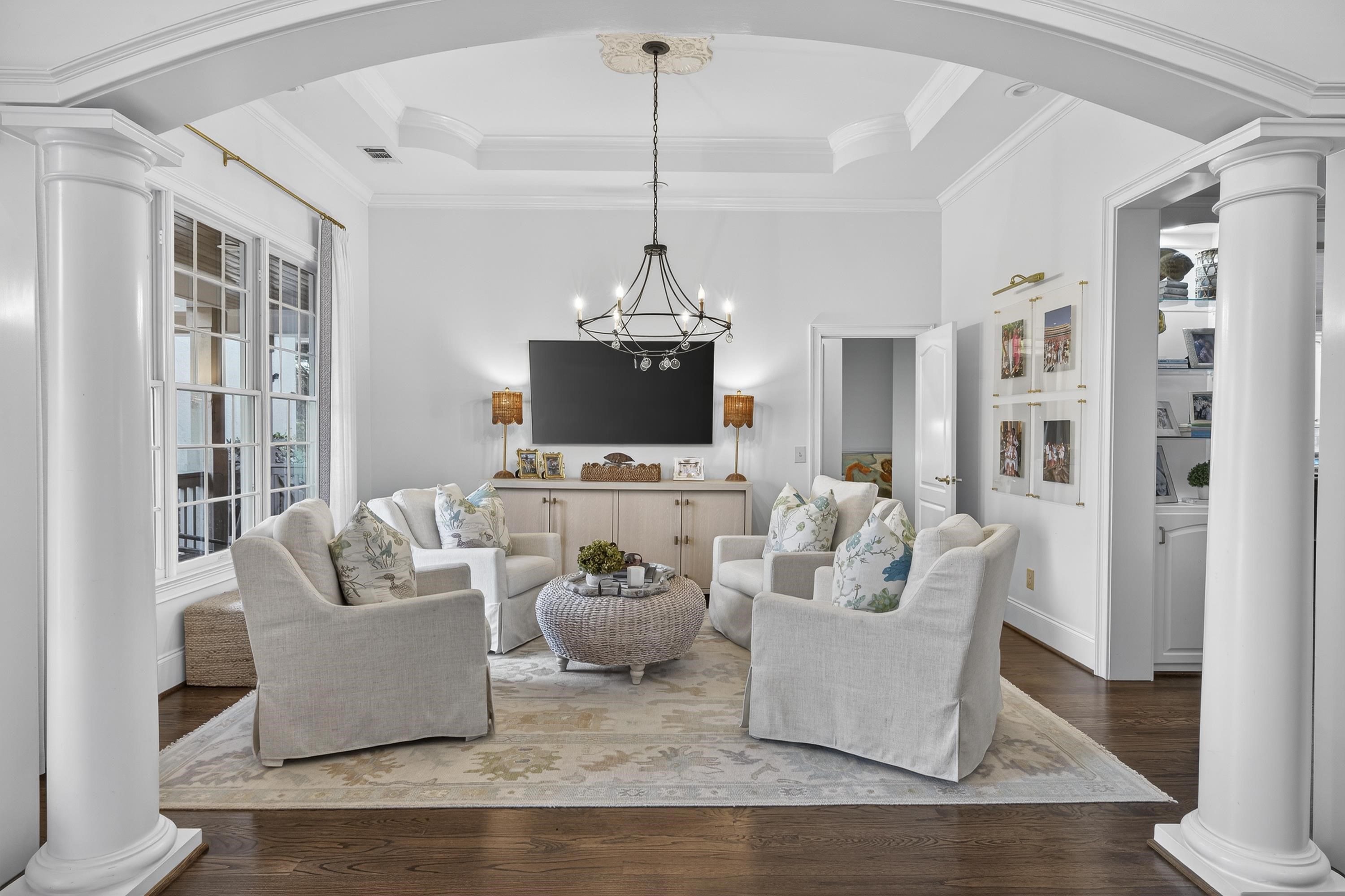 3361 LINGER LONGER ROAD image 11