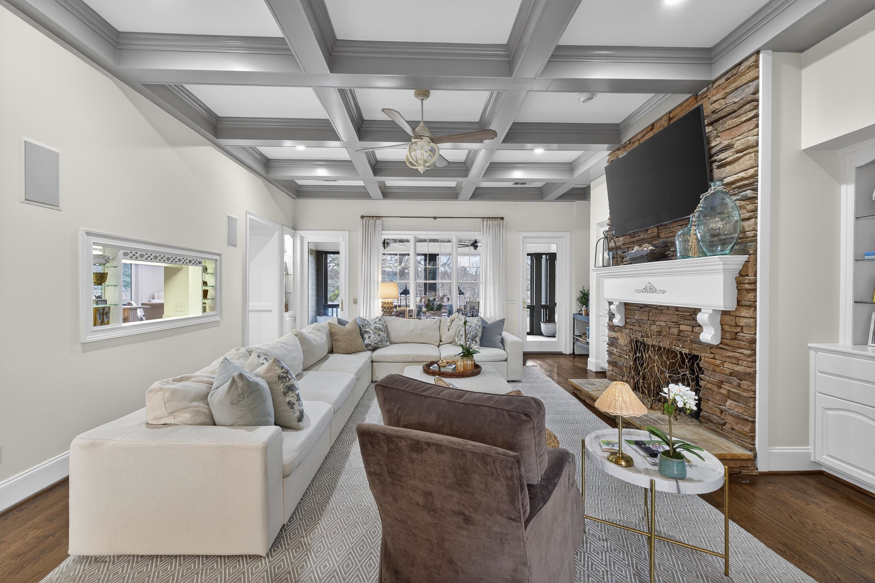 3361 LINGER LONGER ROAD image 12