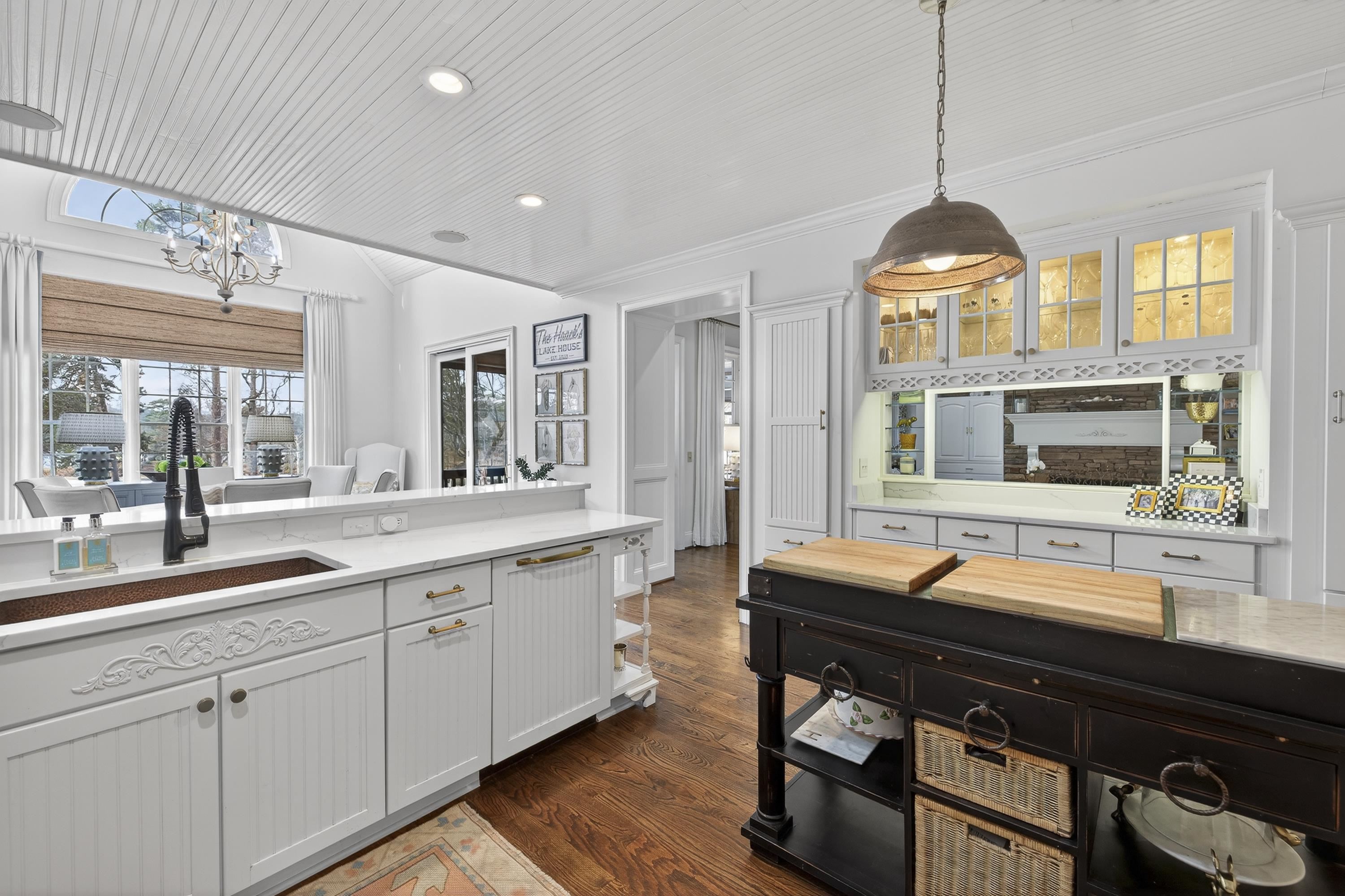 3361 LINGER LONGER ROAD image 21