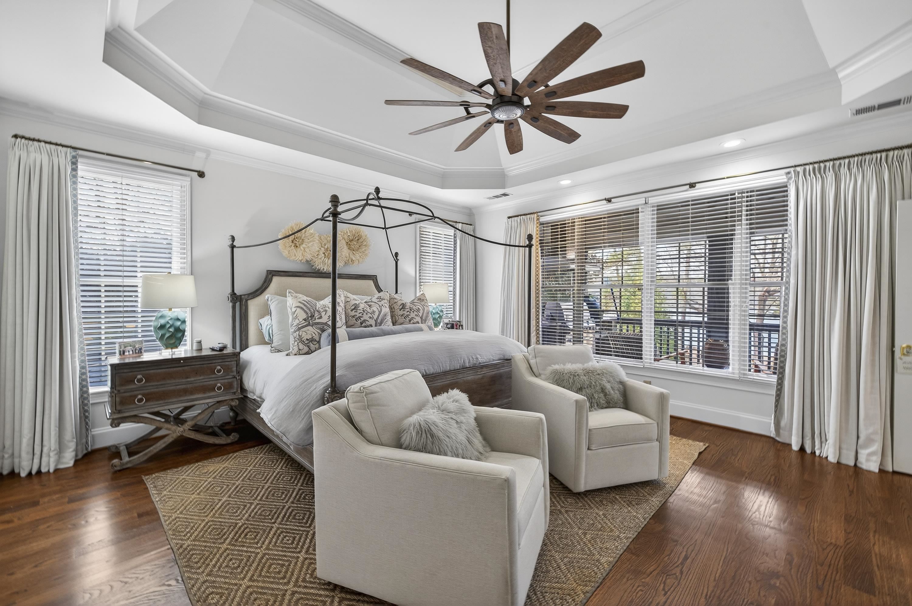 3361 LINGER LONGER ROAD image 30