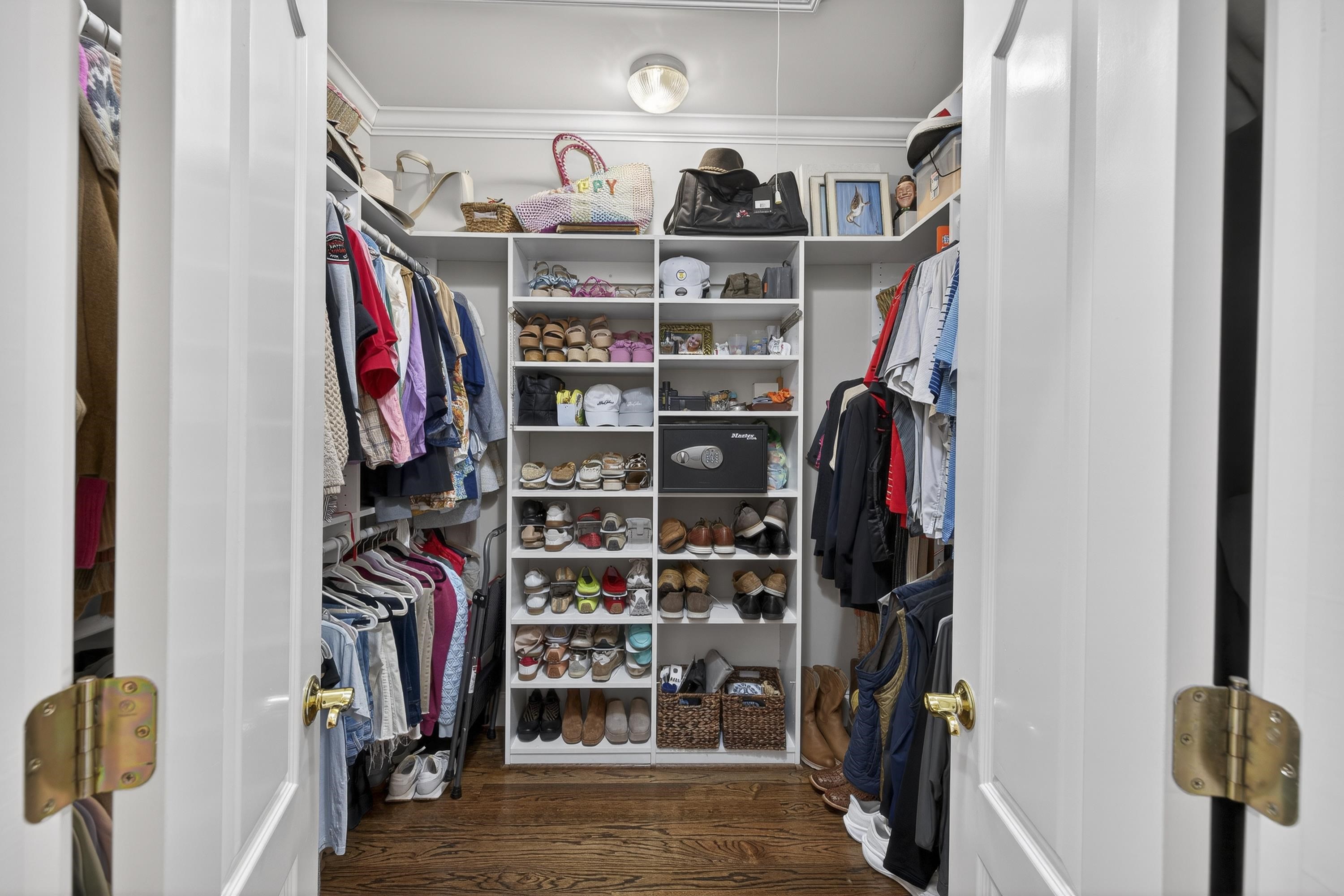 3361 LINGER LONGER ROAD image 33