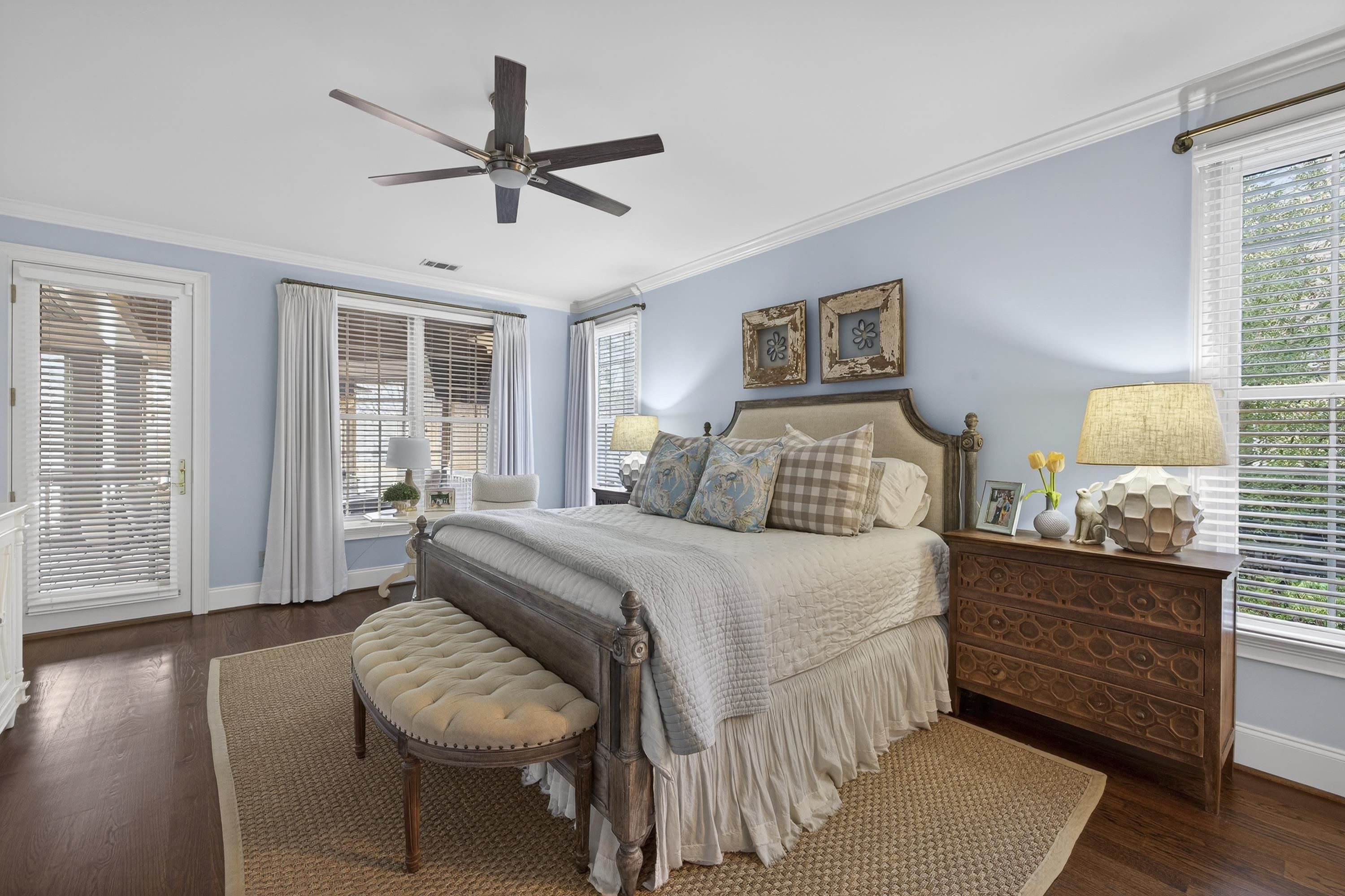 3361 LINGER LONGER ROAD image 39