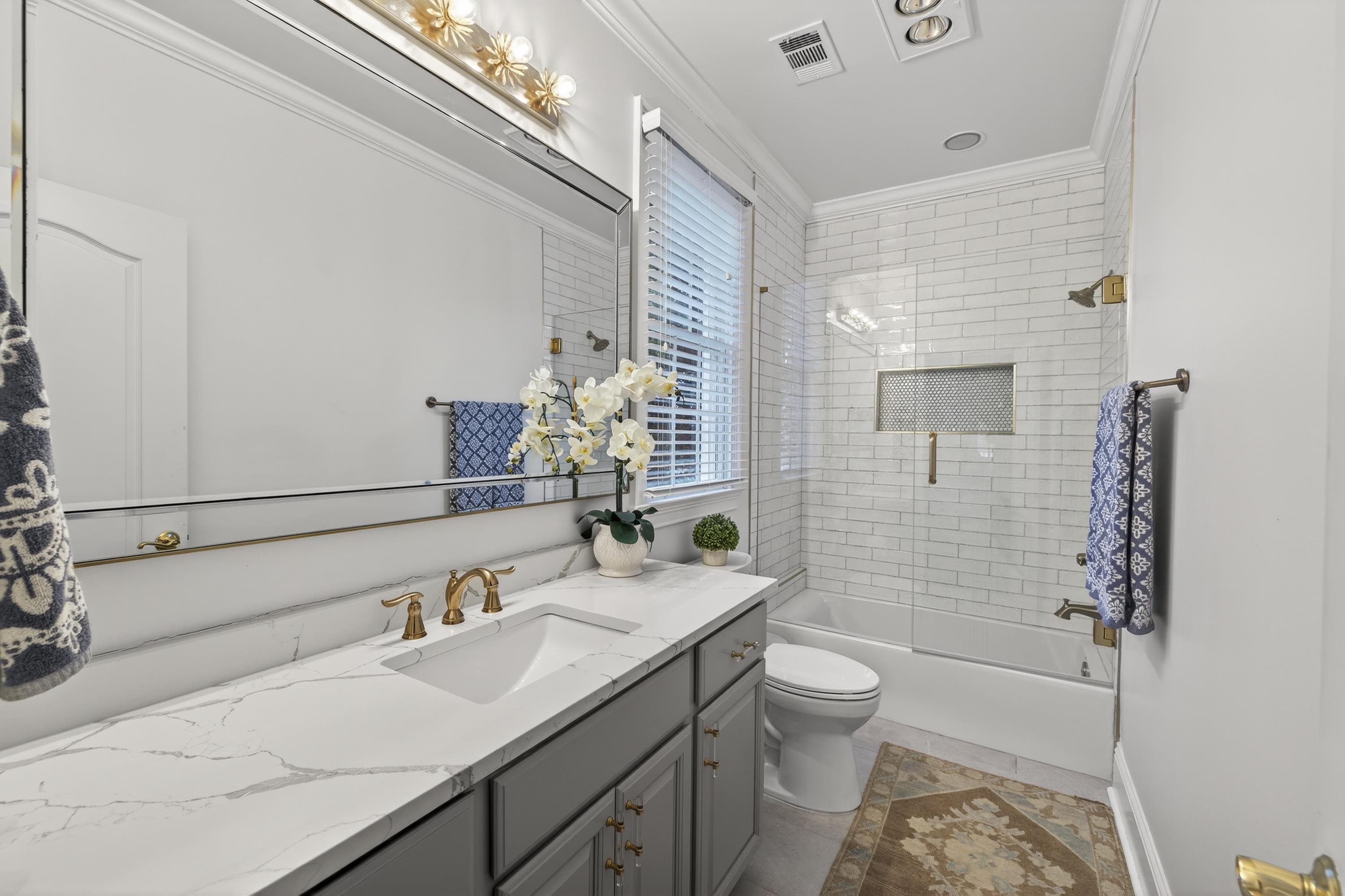 3361 LINGER LONGER ROAD image 41