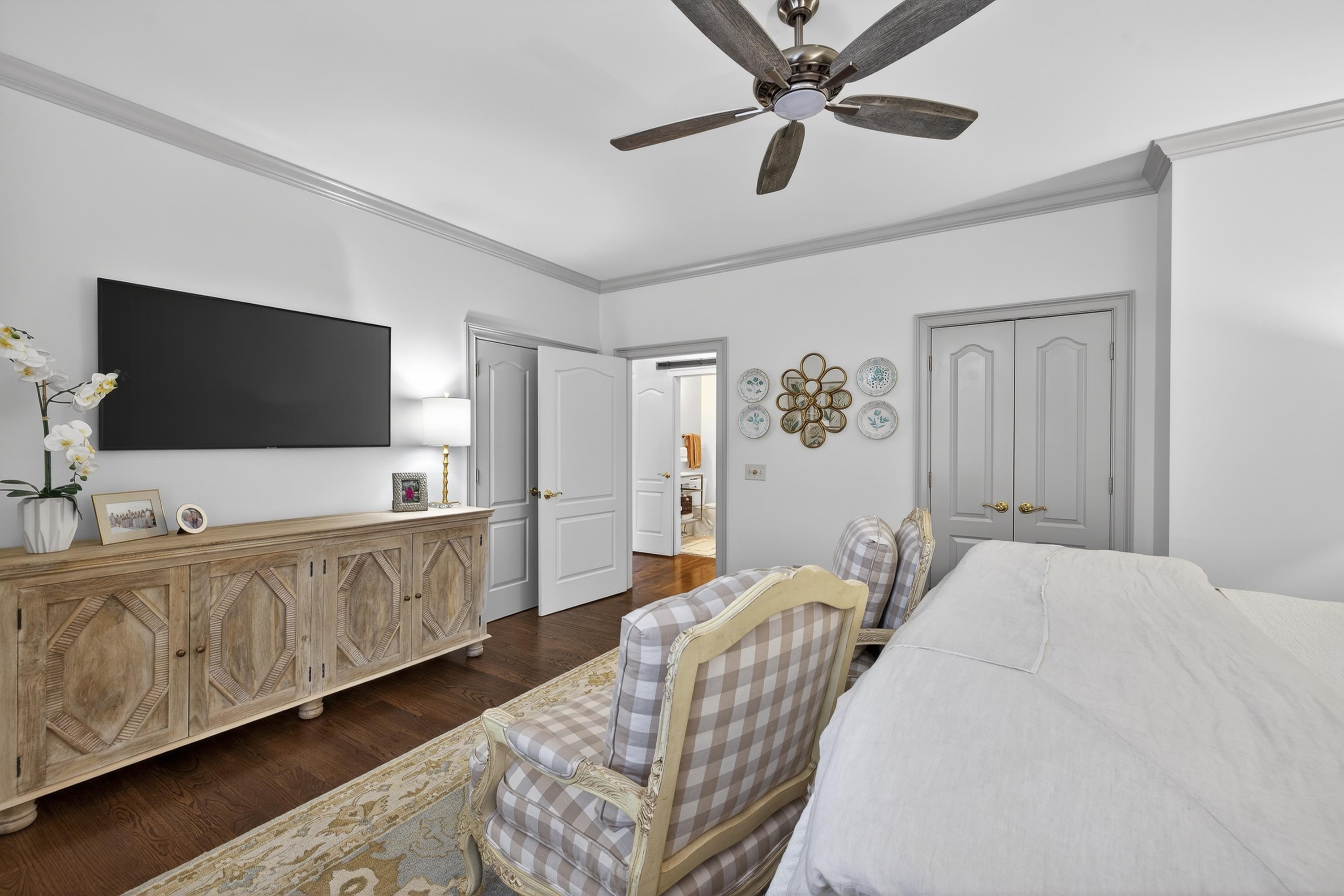 3361 LINGER LONGER ROAD image 43