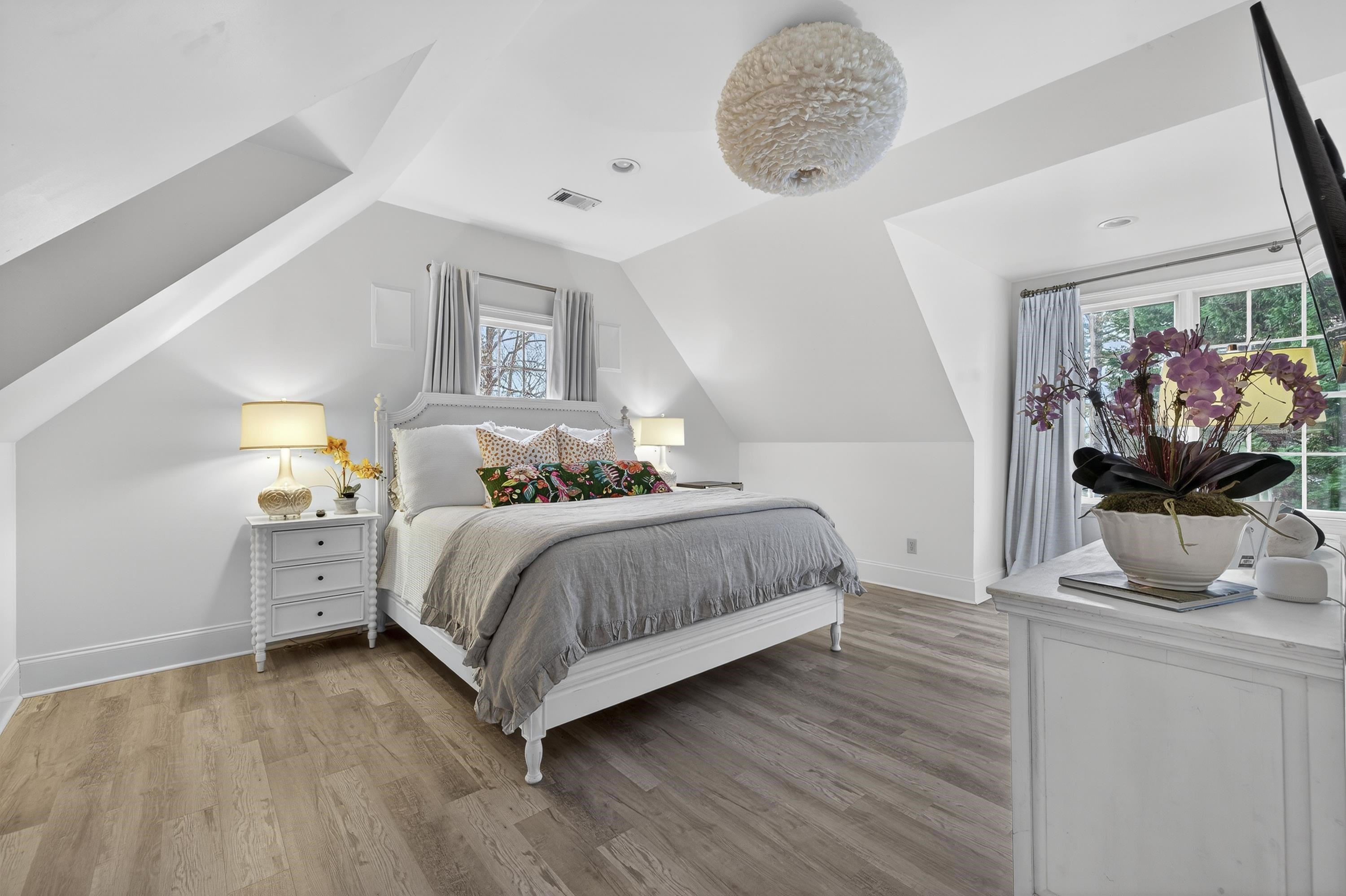 3361 LINGER LONGER ROAD image 49