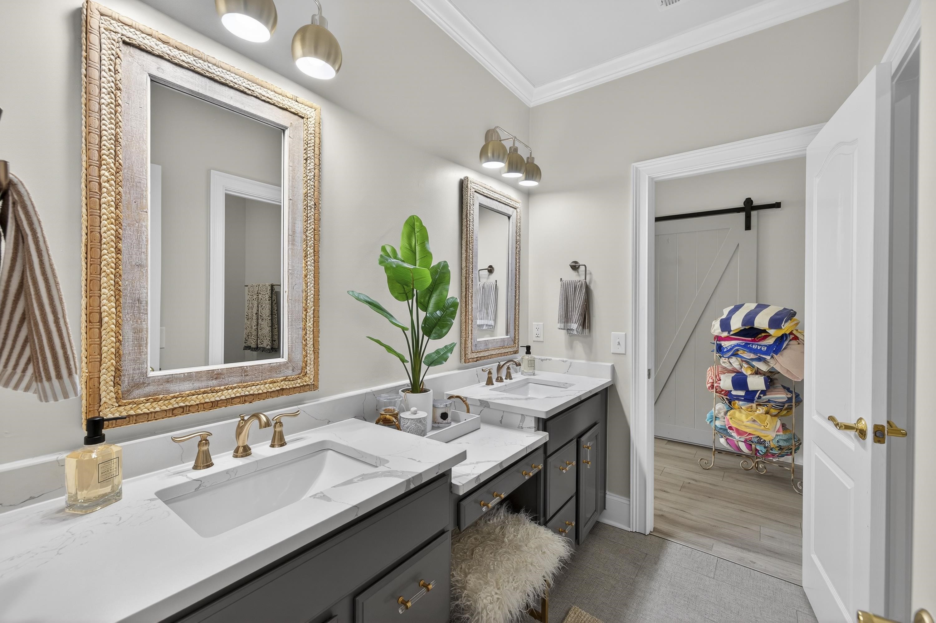 3361 LINGER LONGER ROAD image 61