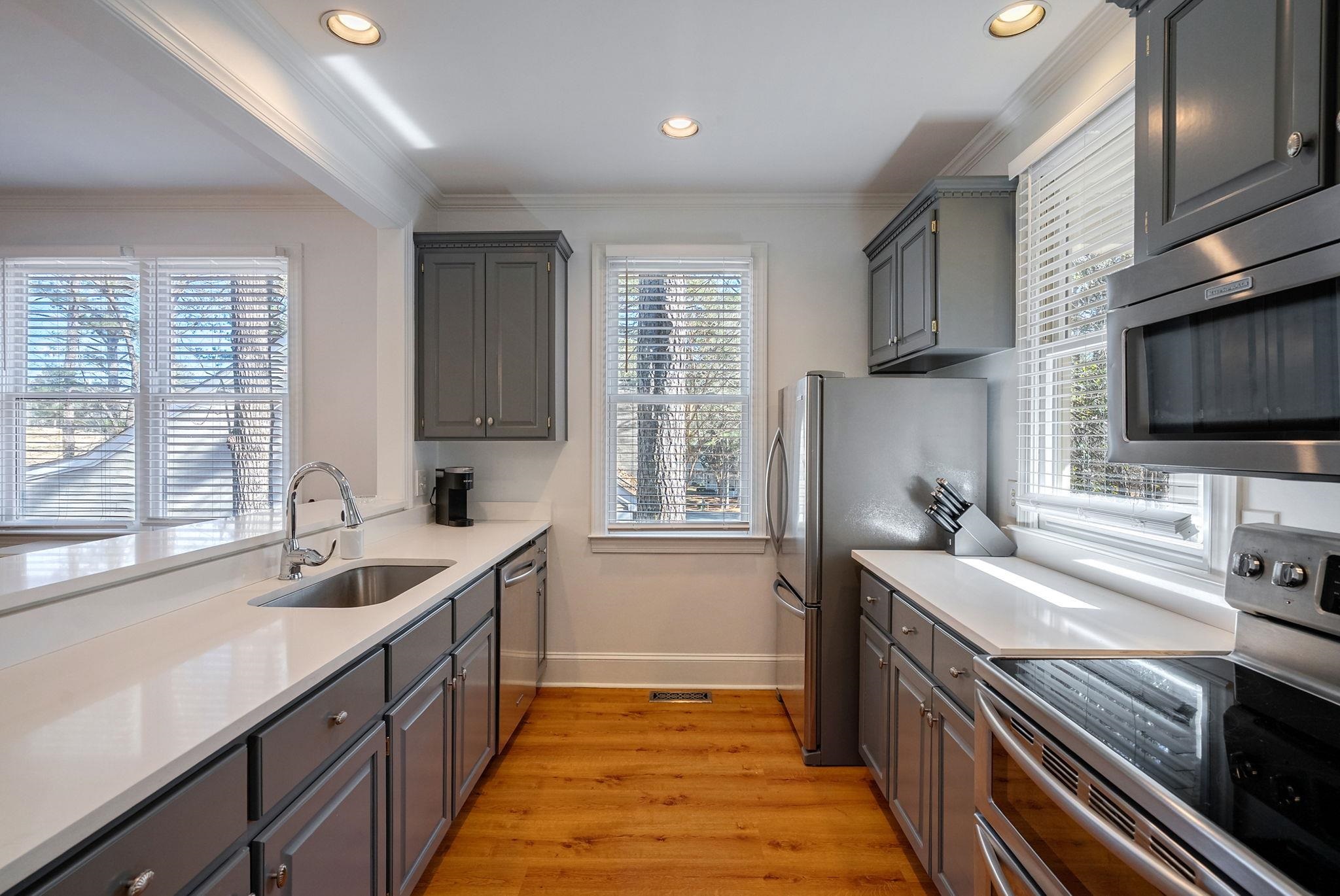 206 BEECH HAVEN LANE image 10