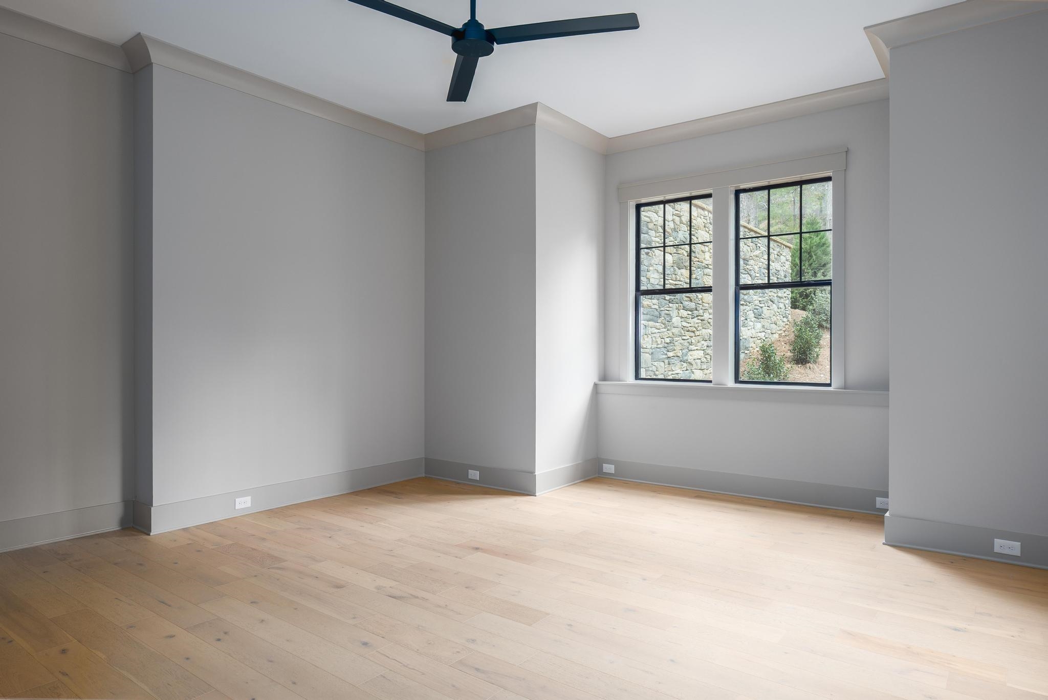 1010 MONFORT COURT image 46