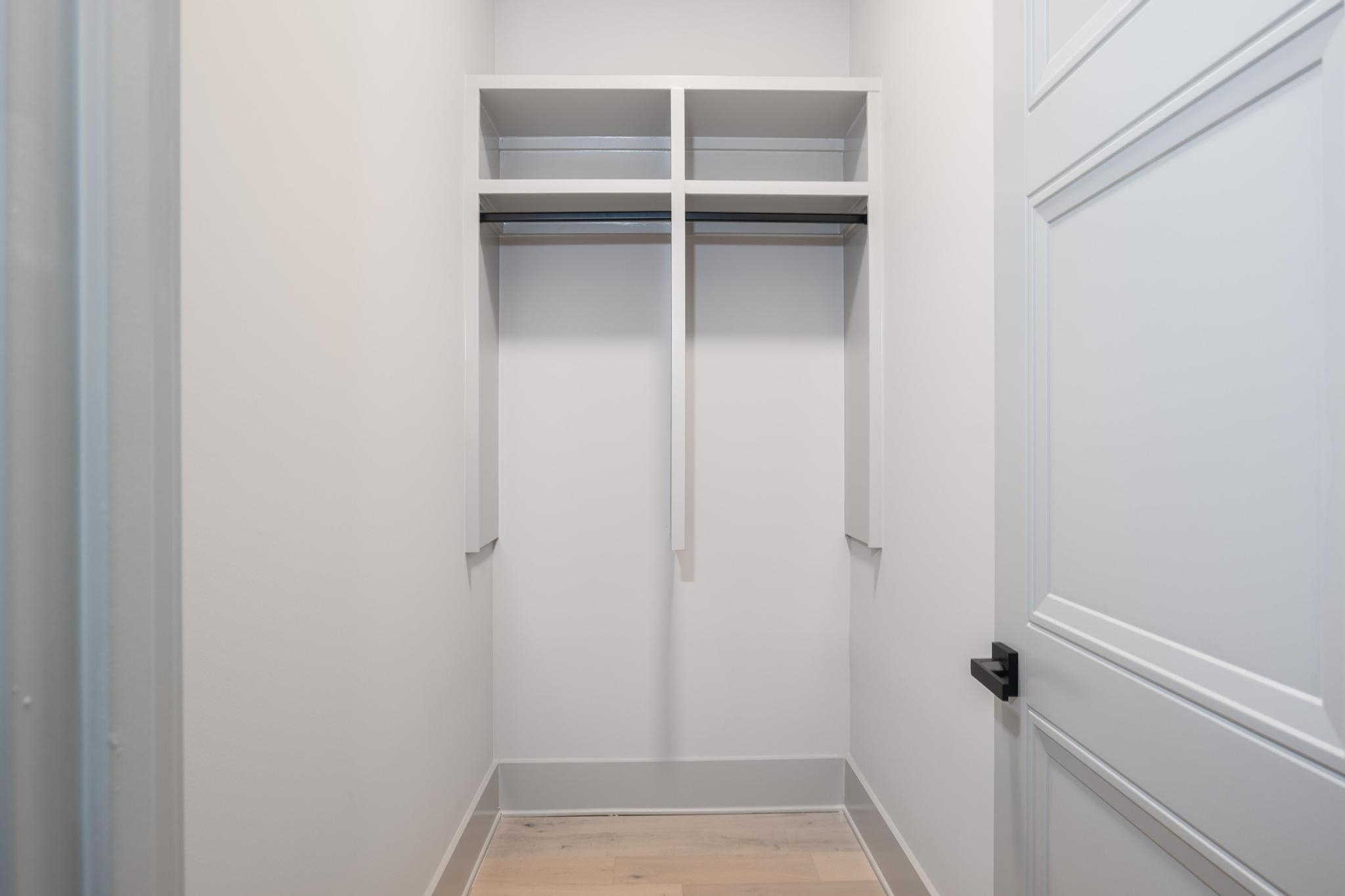 1010 MONFORT COURT image 57