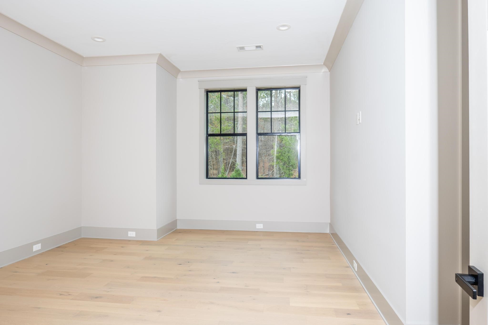 1010 MONFORT COURT image 58