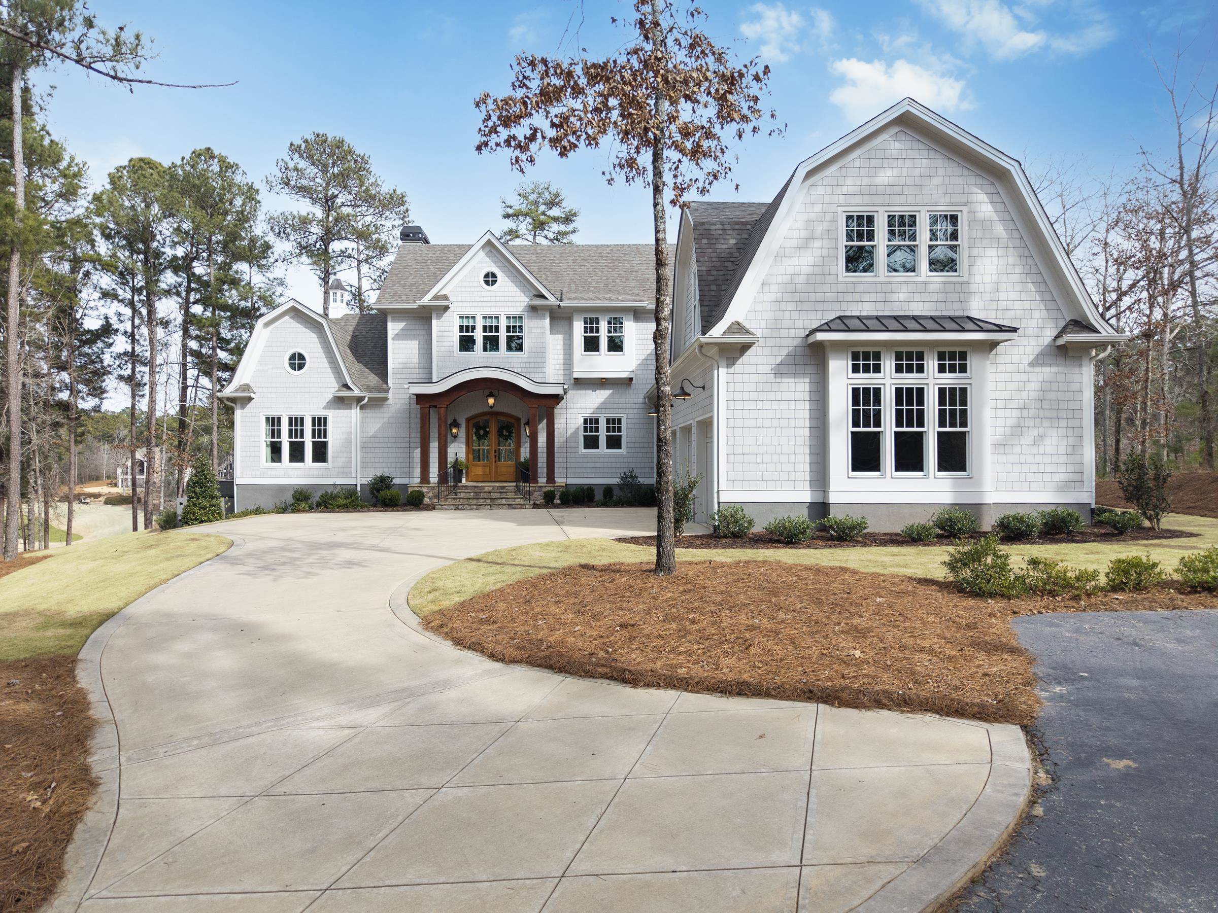 1051 HOMESTEAD image 1