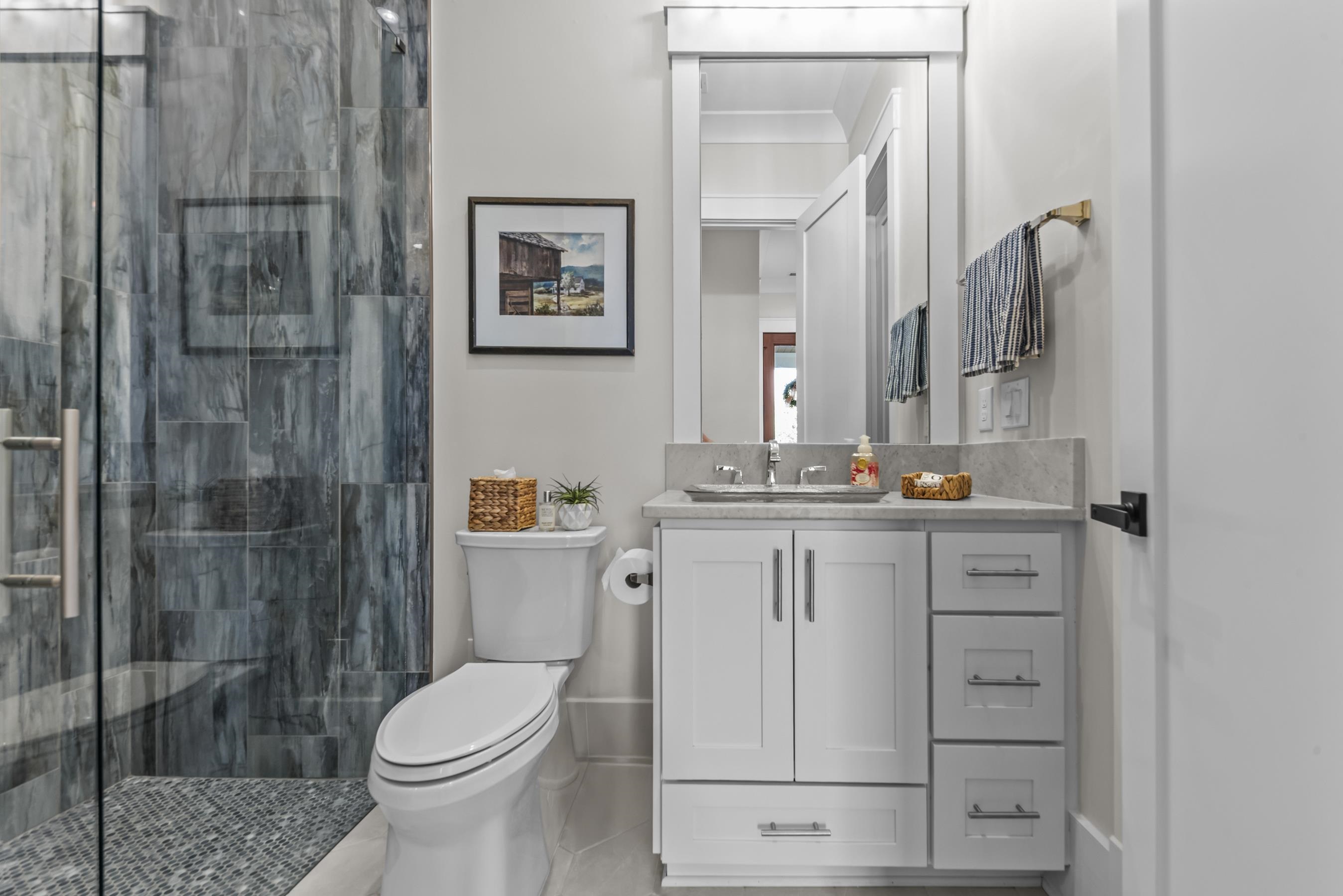 1051 HOMESTEAD image 31