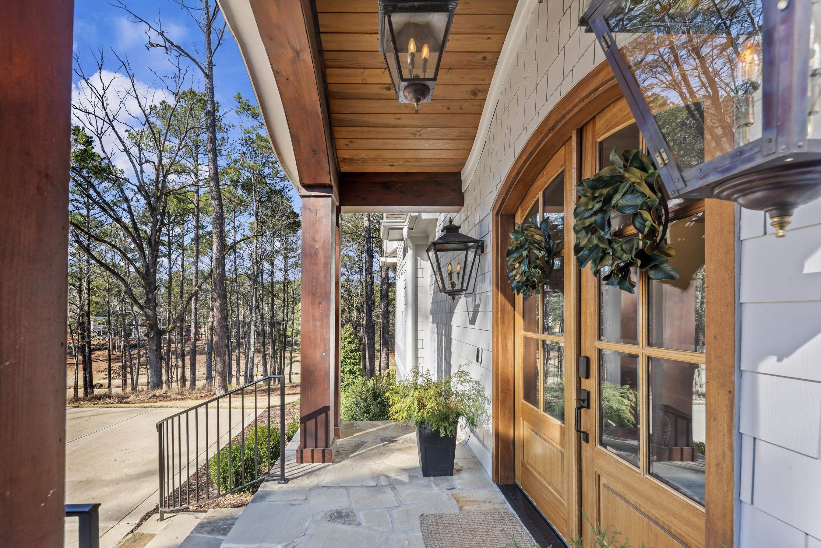 1051 HOMESTEAD image 6