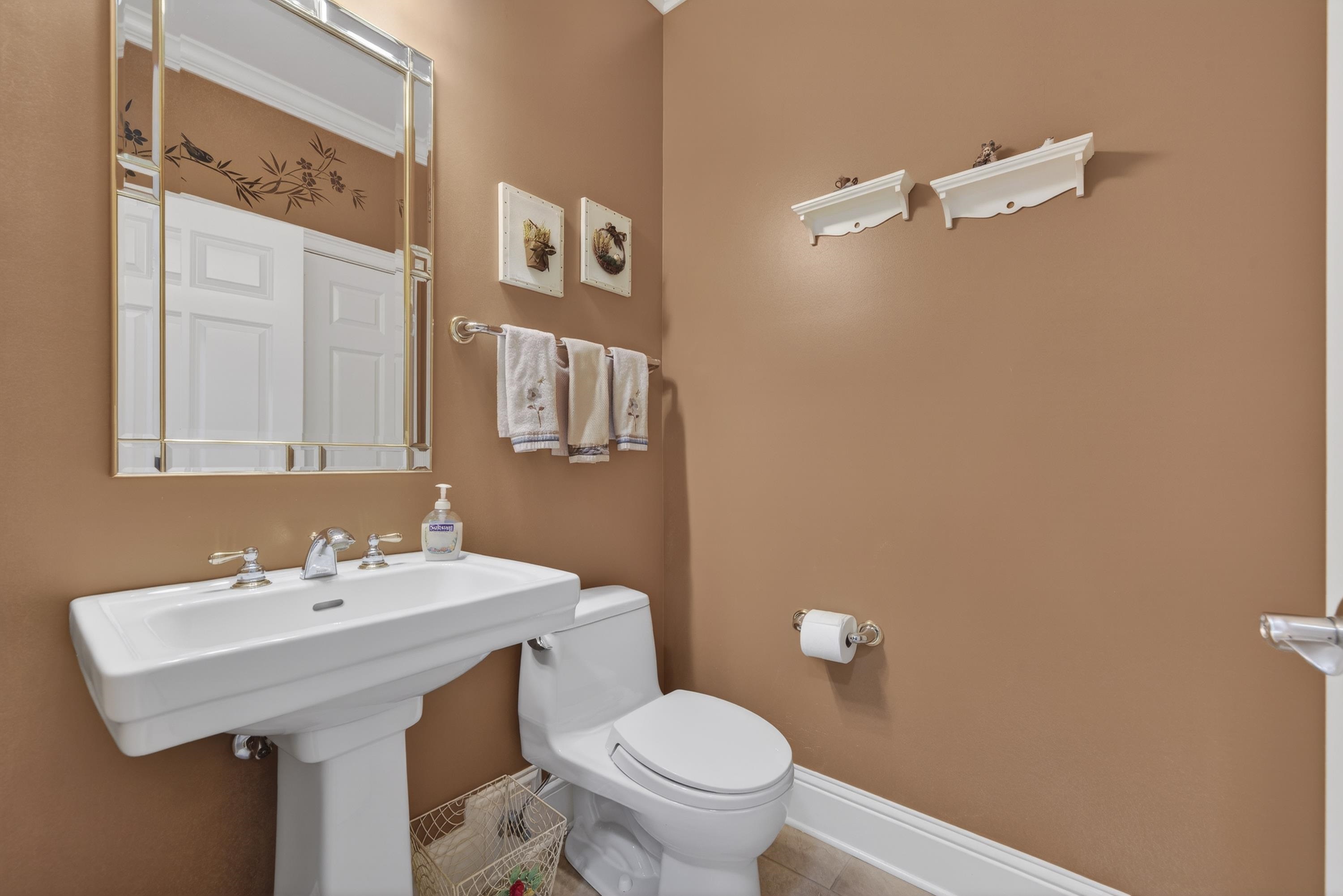 1020 BROADSWORD BAY image 42