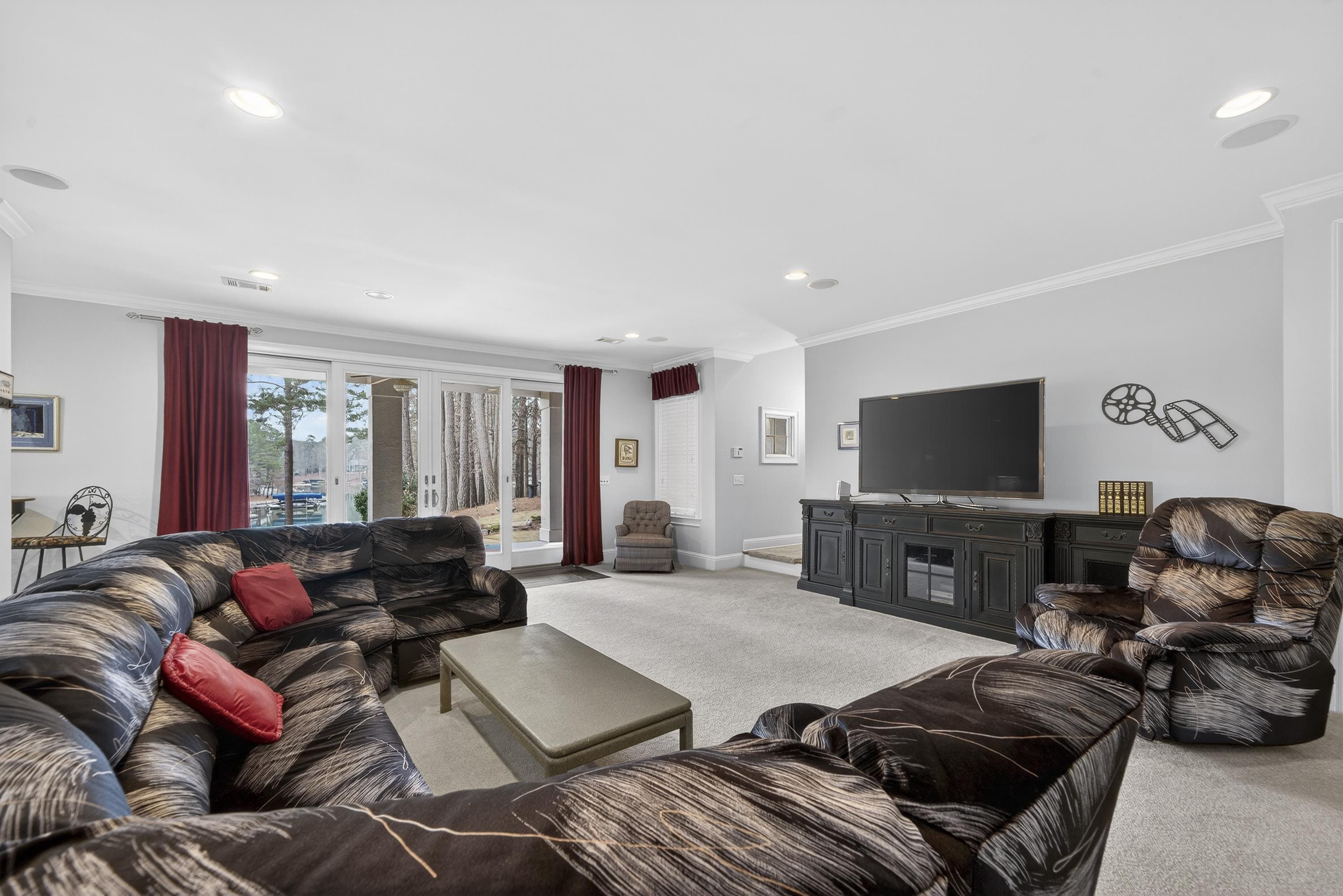 1020 BROADSWORD BAY image 46