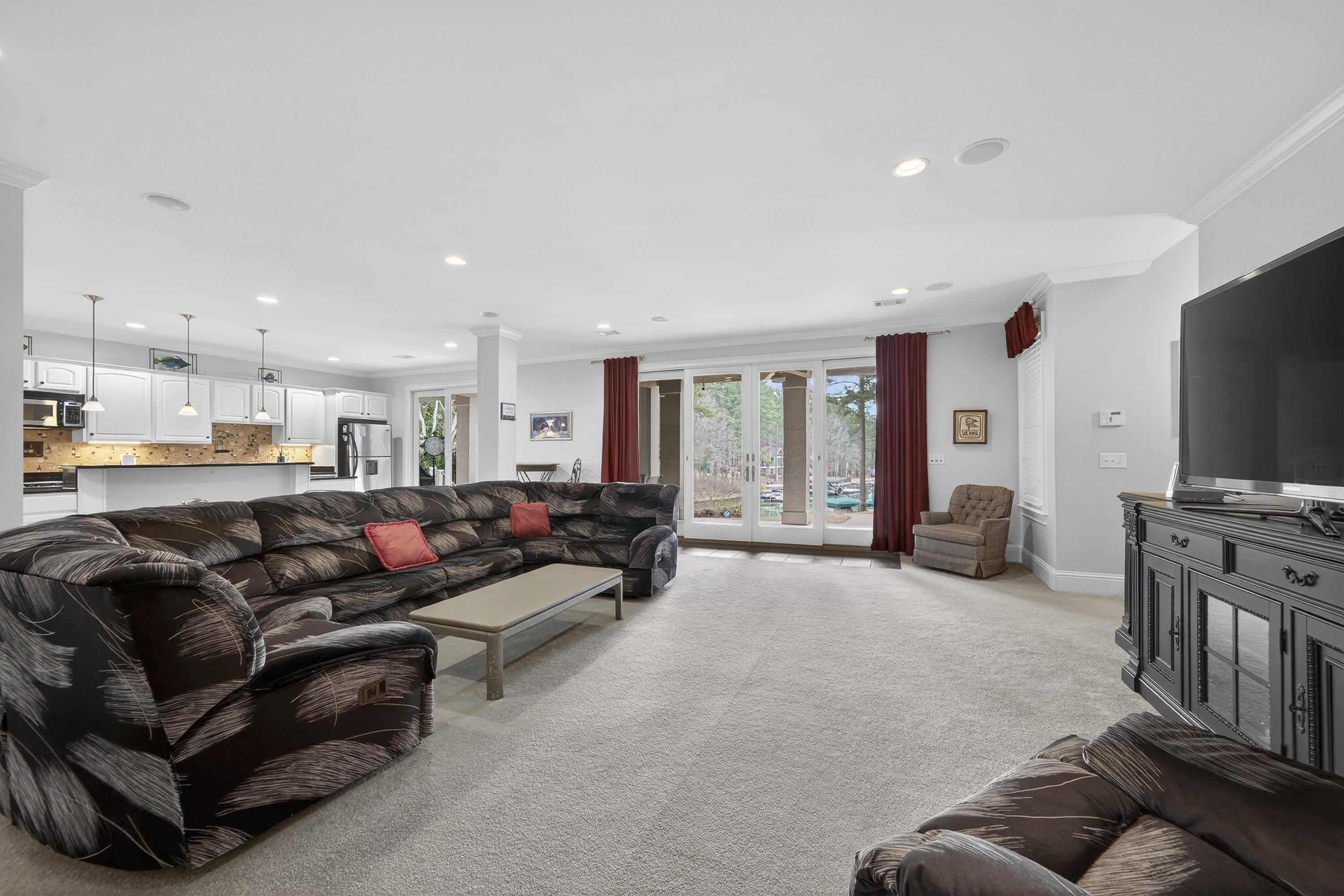 1020 BROADSWORD BAY image 47