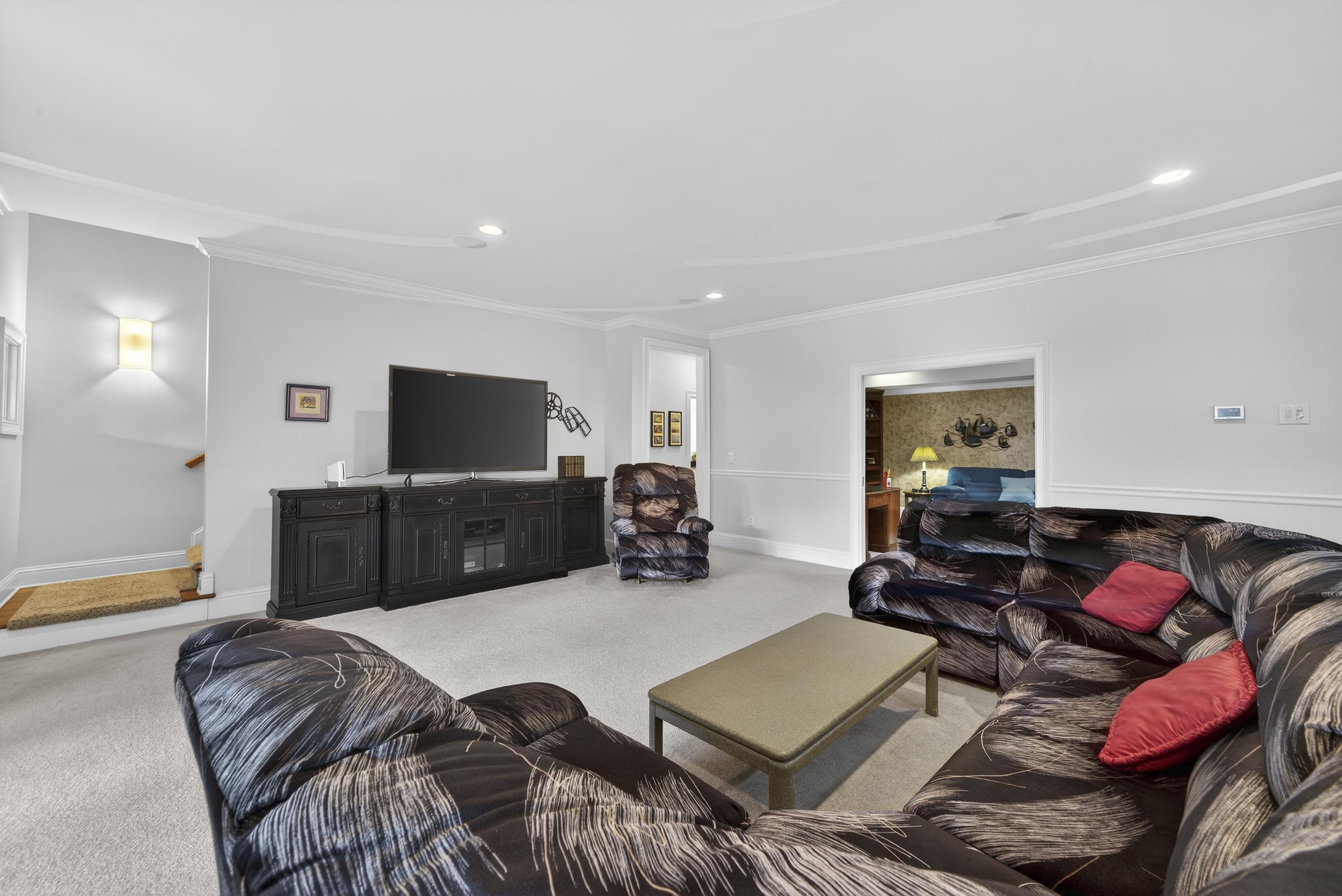 1020 BROADSWORD BAY image 48