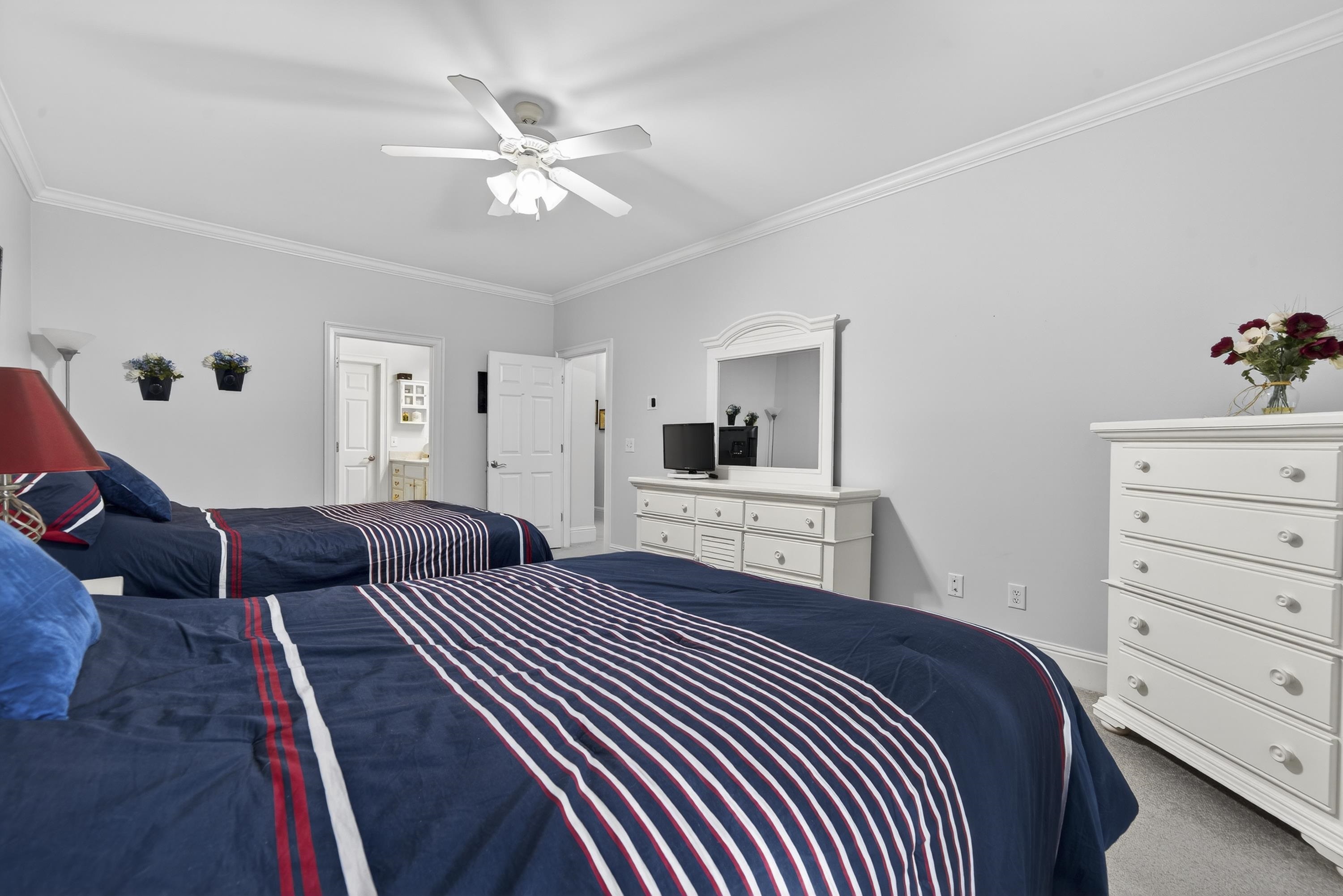 1020 BROADSWORD BAY image 63