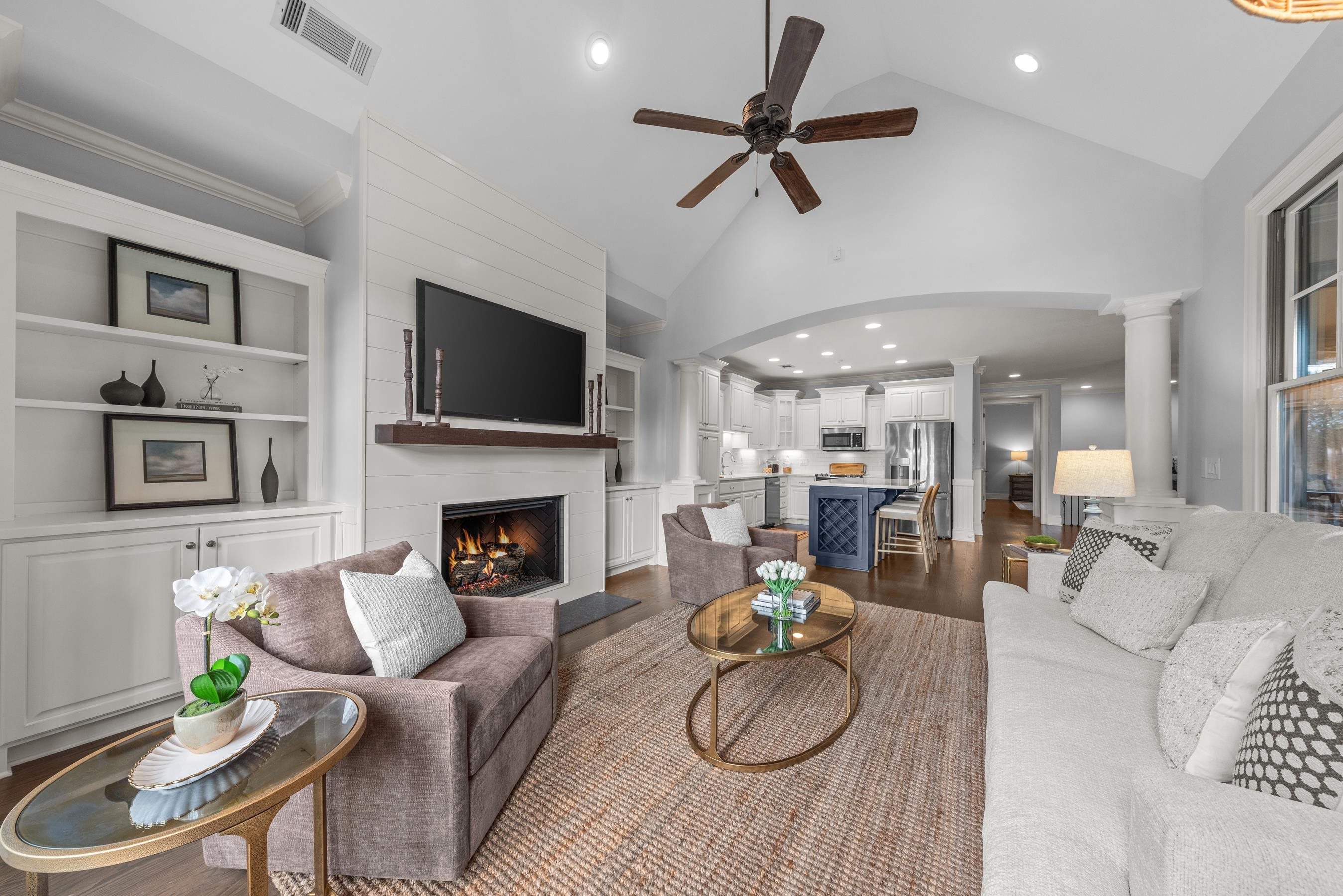 1050 REUBENS COURT image 19