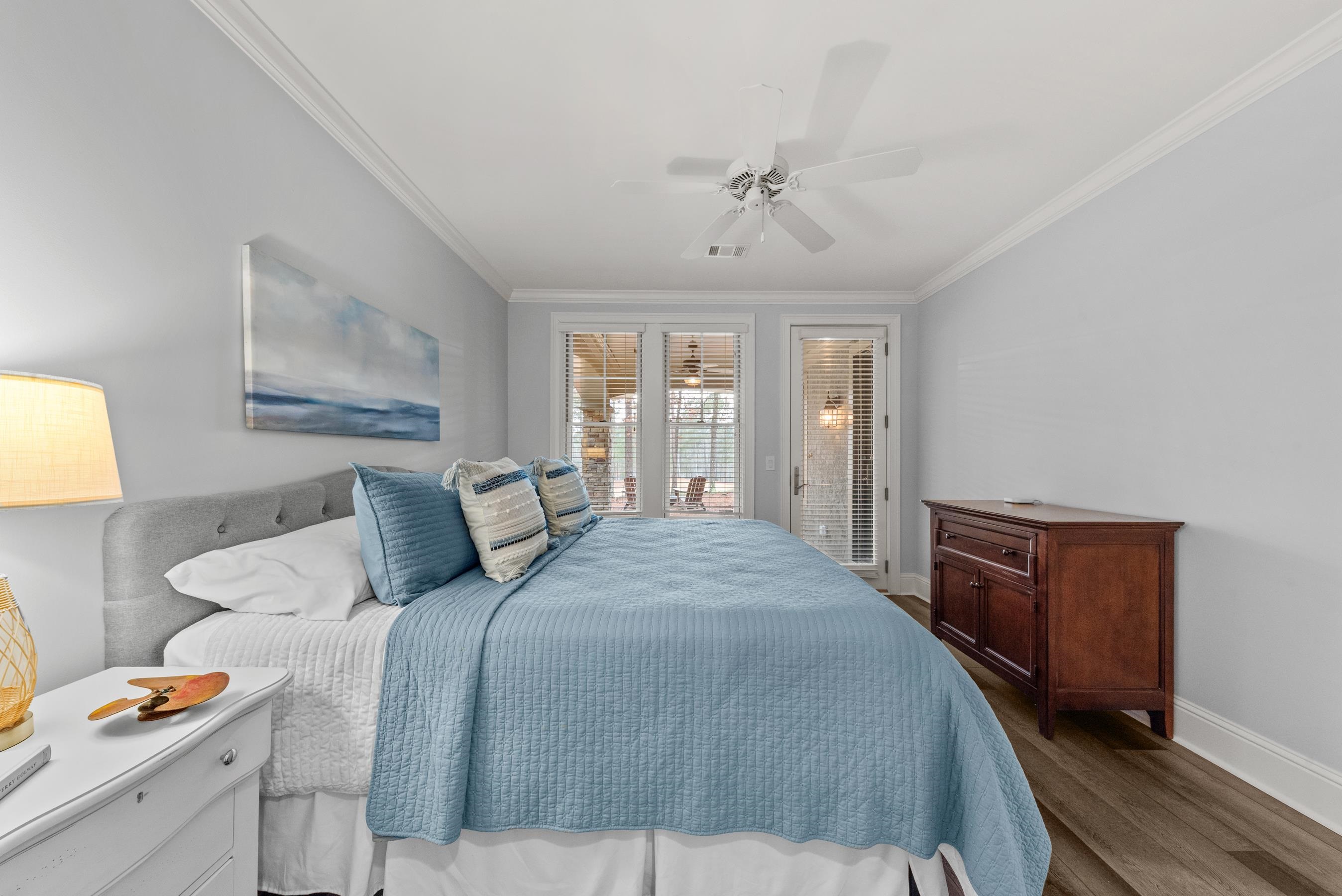 1050 REUBENS COURT image 30