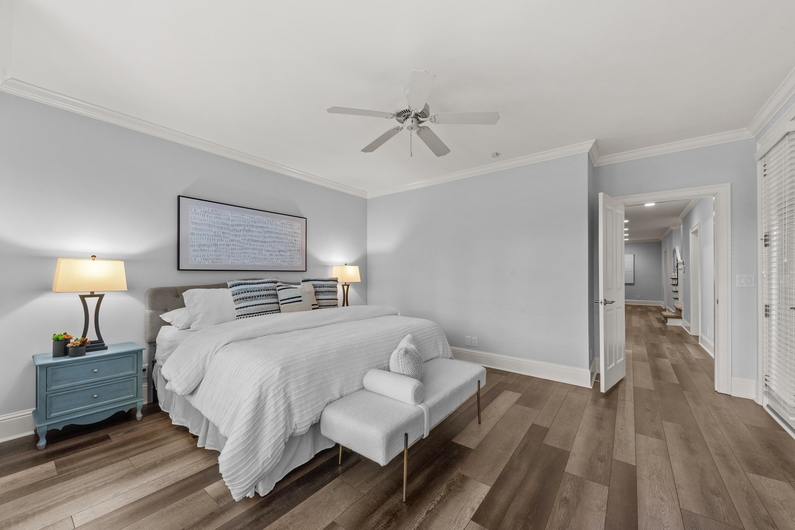 1050 REUBENS COURT image 35