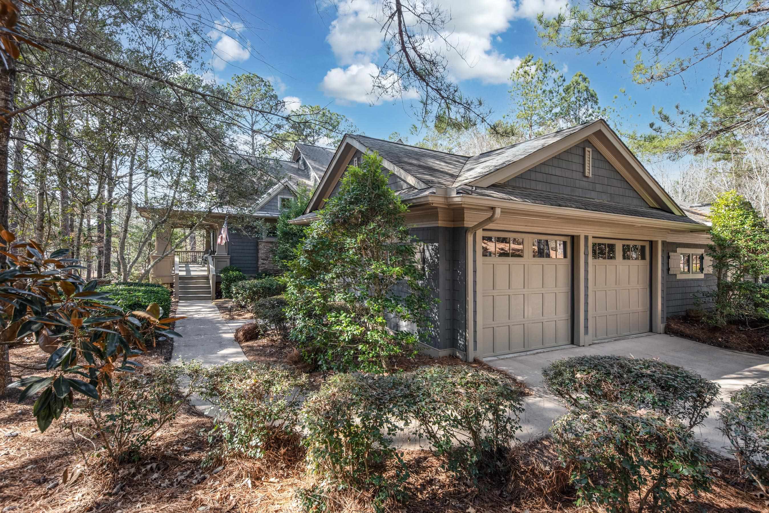 1050 REUBENS COURT image 7