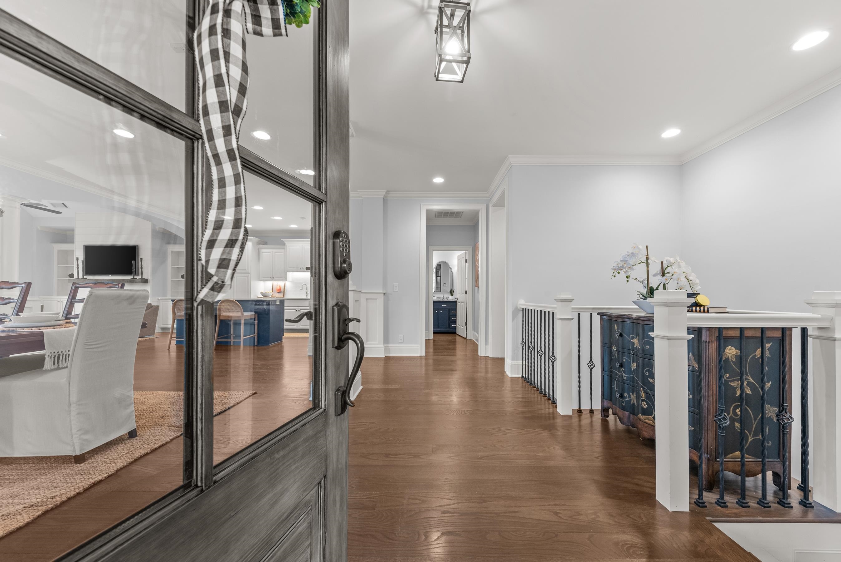 1050 REUBENS COURT image 10