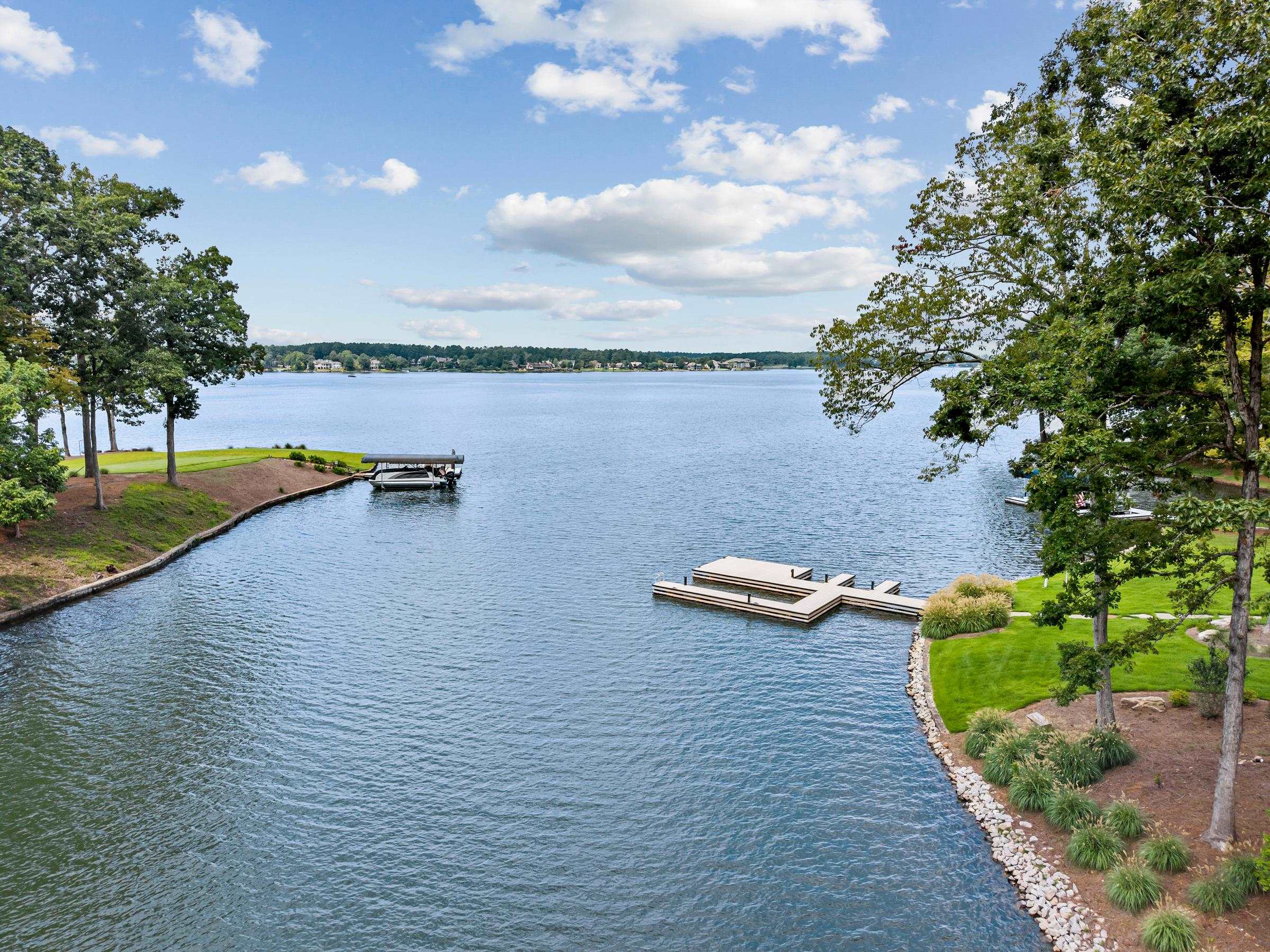 149 Carolyn Drive image 2