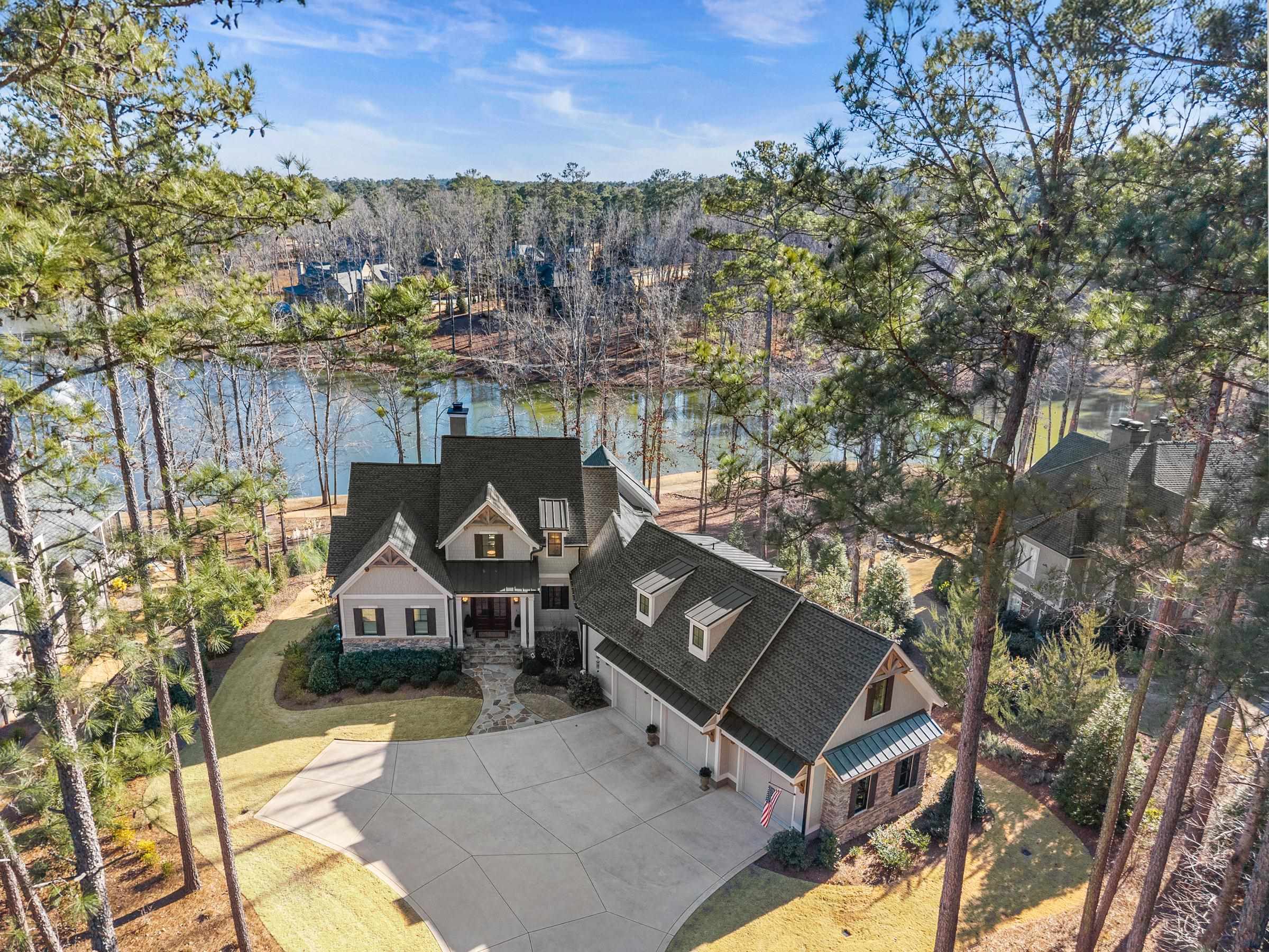 1041 HOLTS FERRY image 2