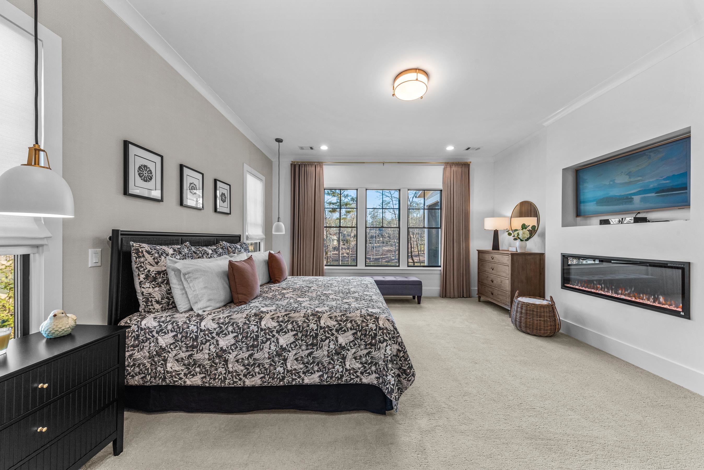 1041 HOLTS FERRY image 24