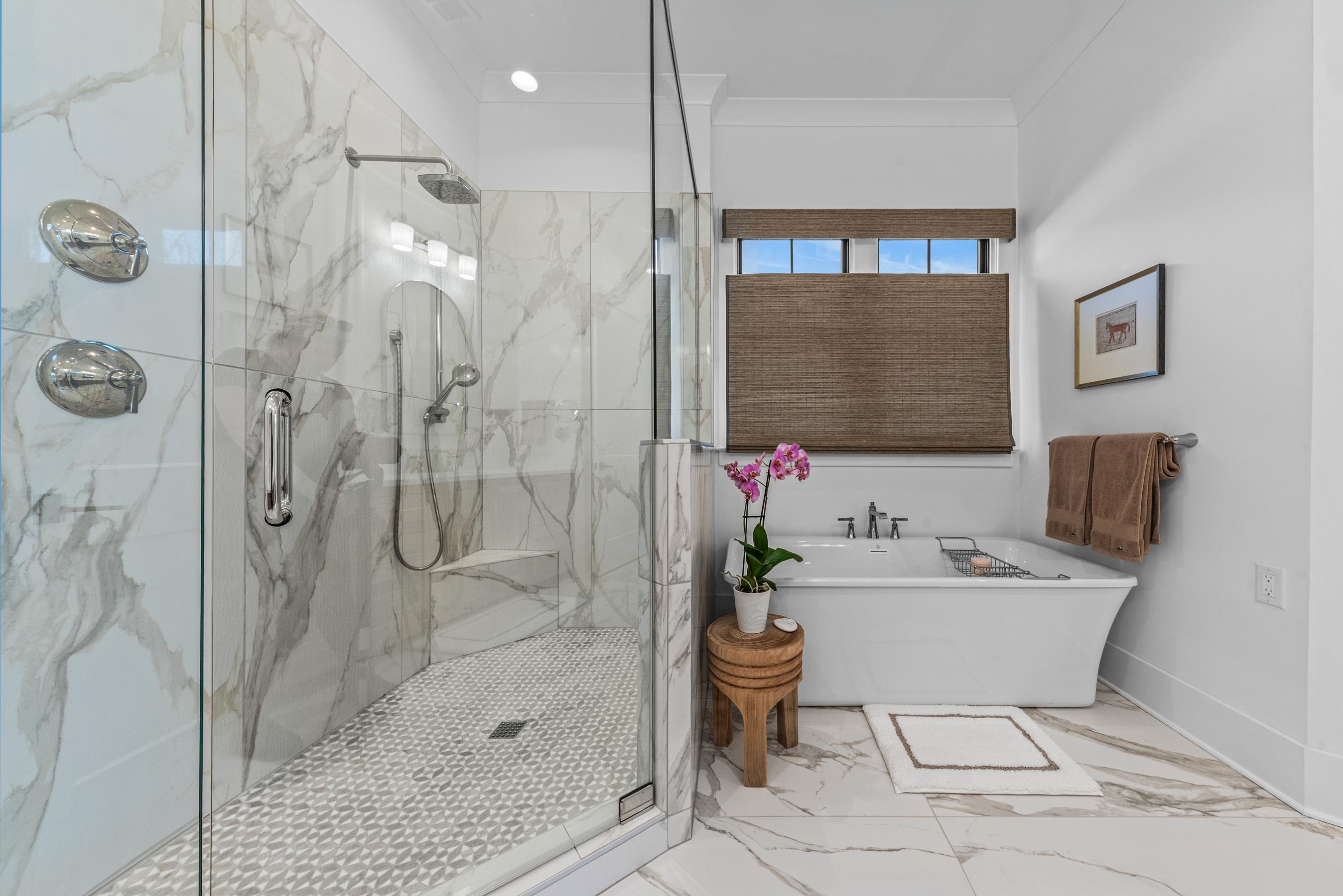 1041 HOLTS FERRY image 27