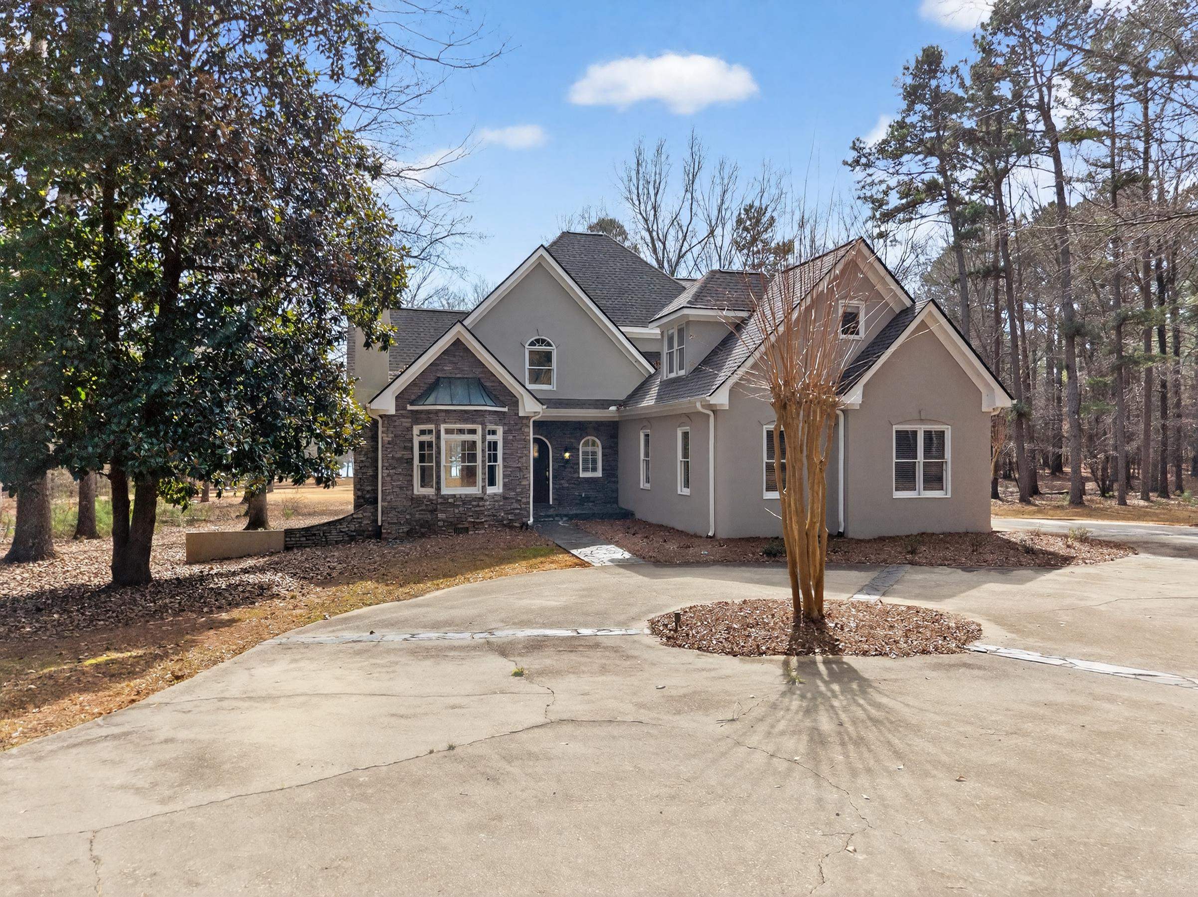 107 MILLPOND LANE image 1