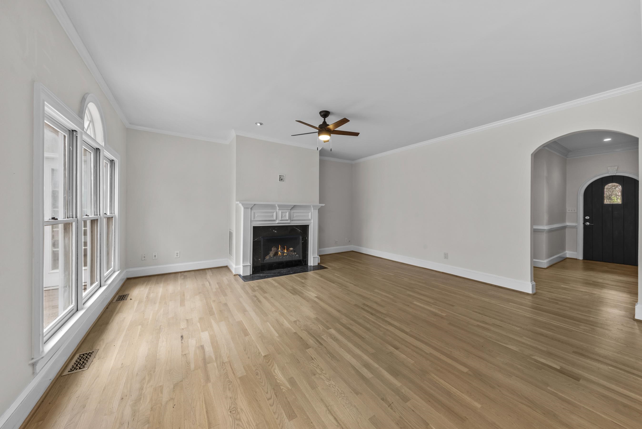 107 MILLPOND LANE image 19