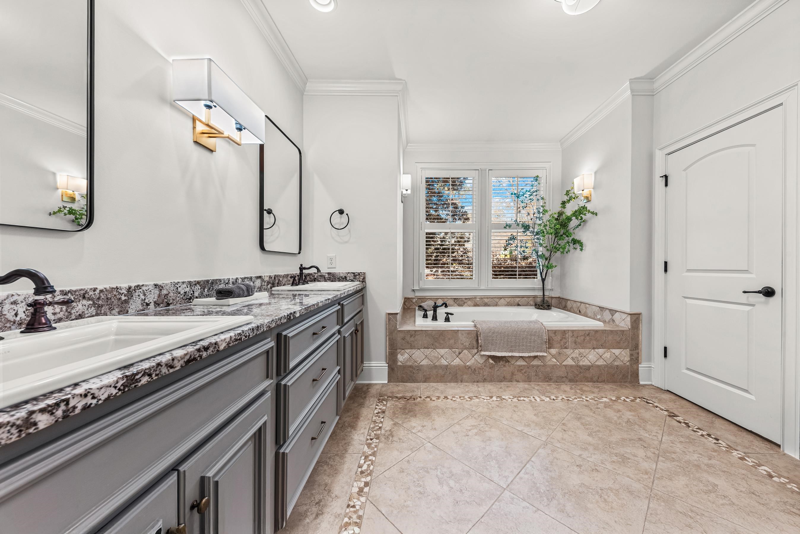 1020 LIBERTY BLUFF LANE image 35