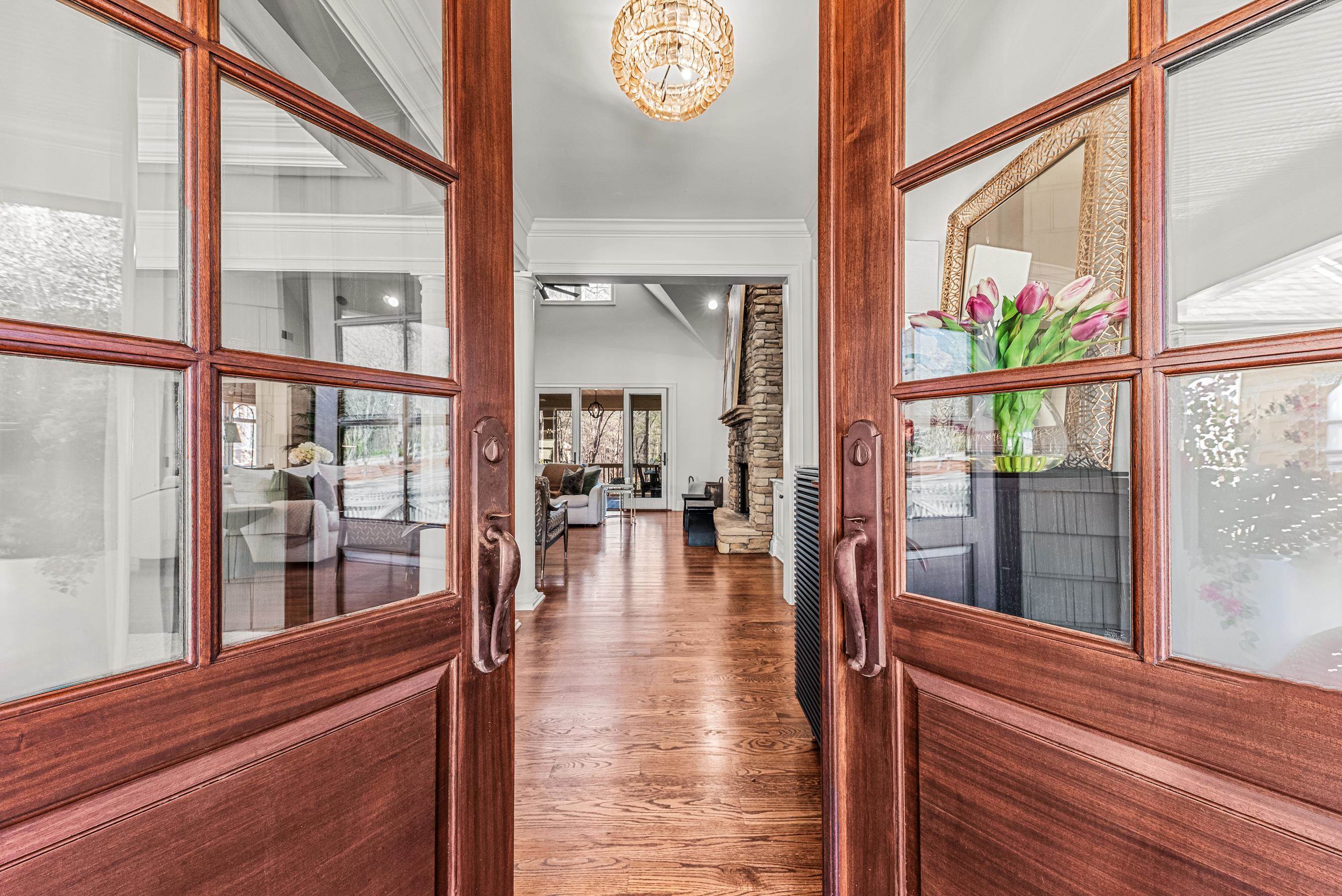 1020 LIBERTY BLUFF LANE image 8