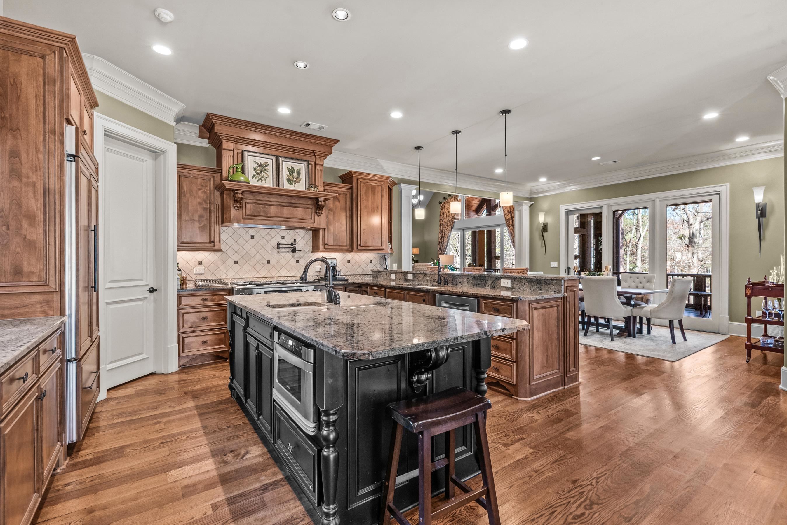 141 BROADLANDS DRIVE image 15