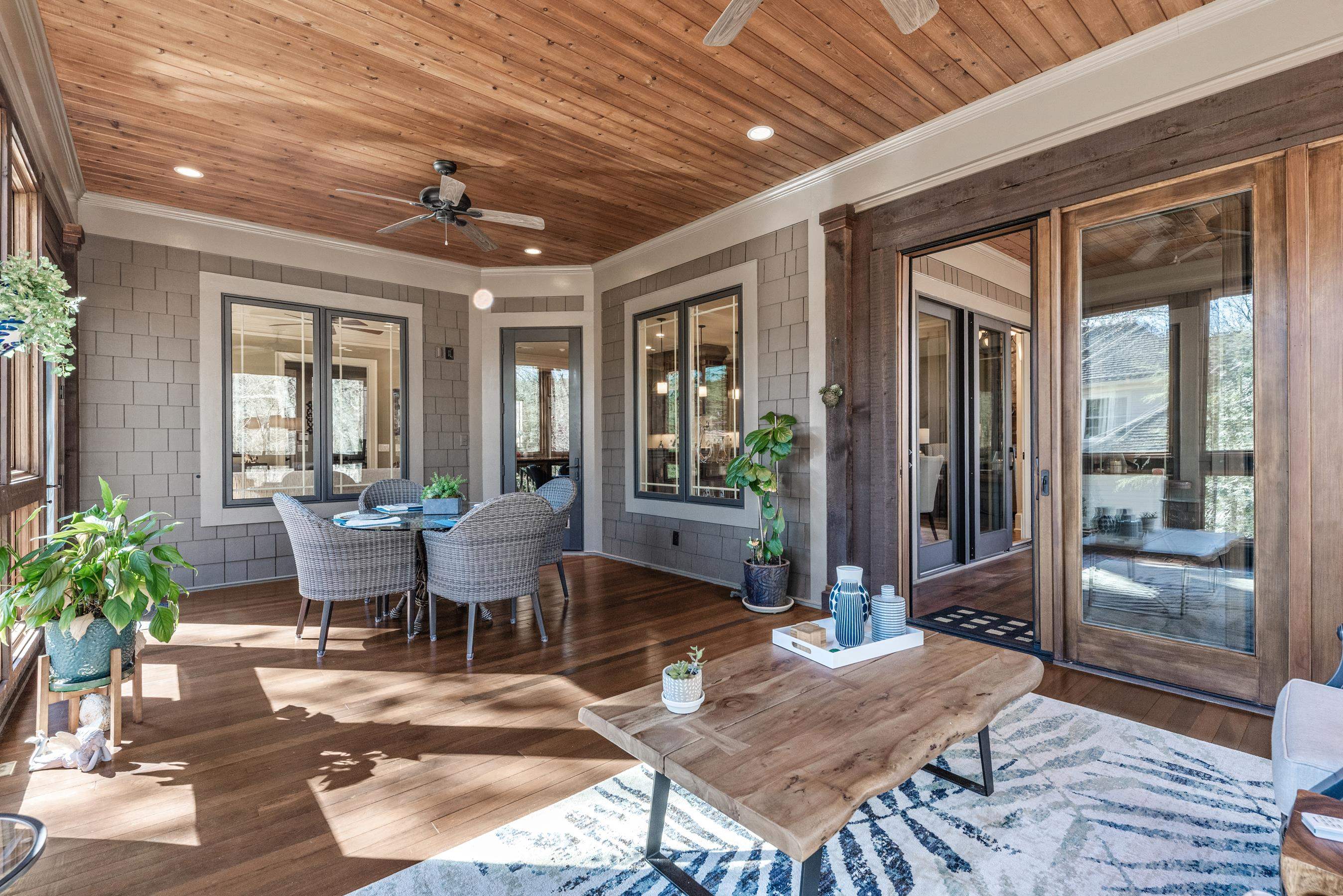 141 BROADLANDS DRIVE image 22