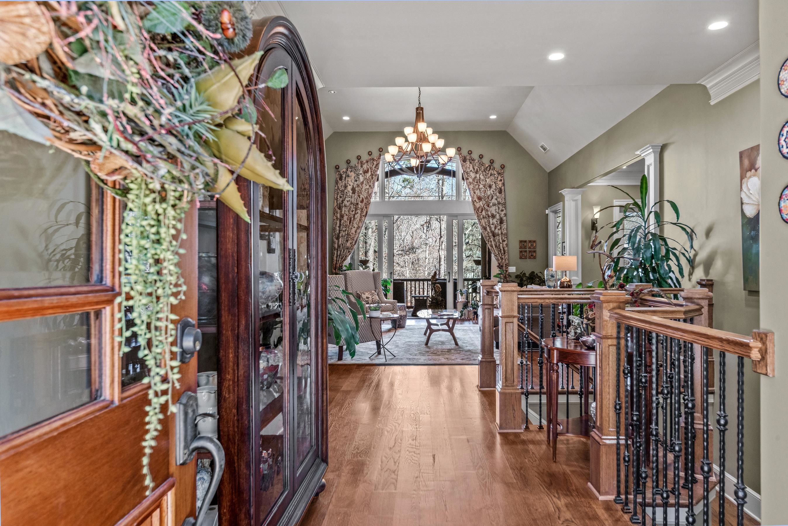 141 BROADLANDS DRIVE image 5