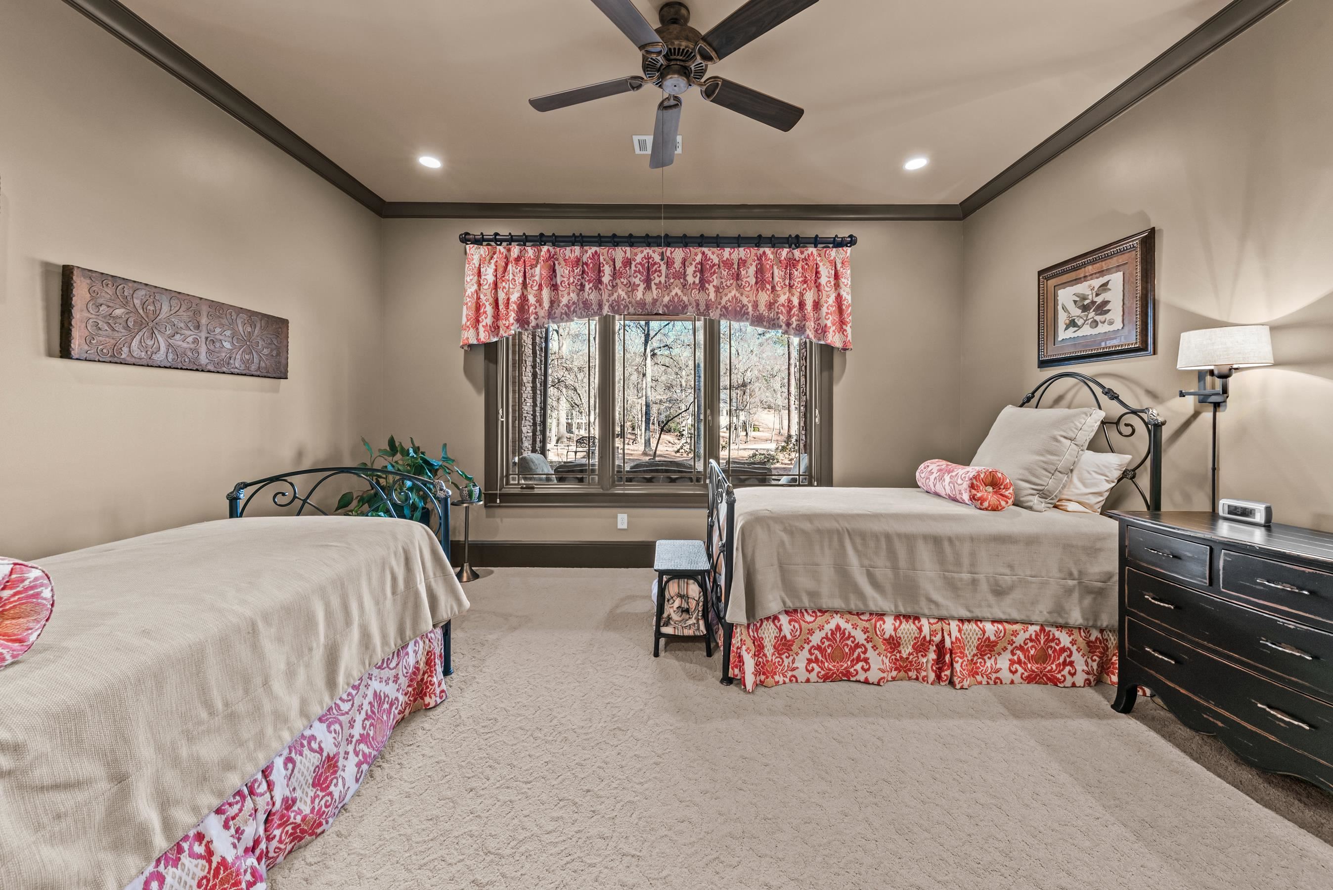 141 BROADLANDS DRIVE image 48